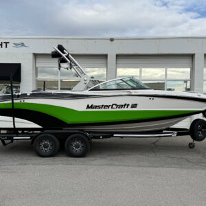 2019 22' MasterCraft "XT22" Bowrider