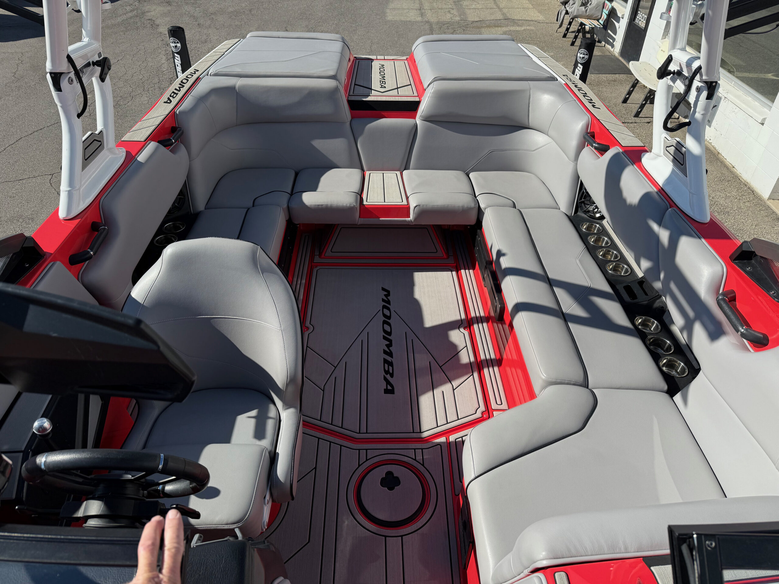 2025 23' Moomba "MAX" Bowrider - Image 12