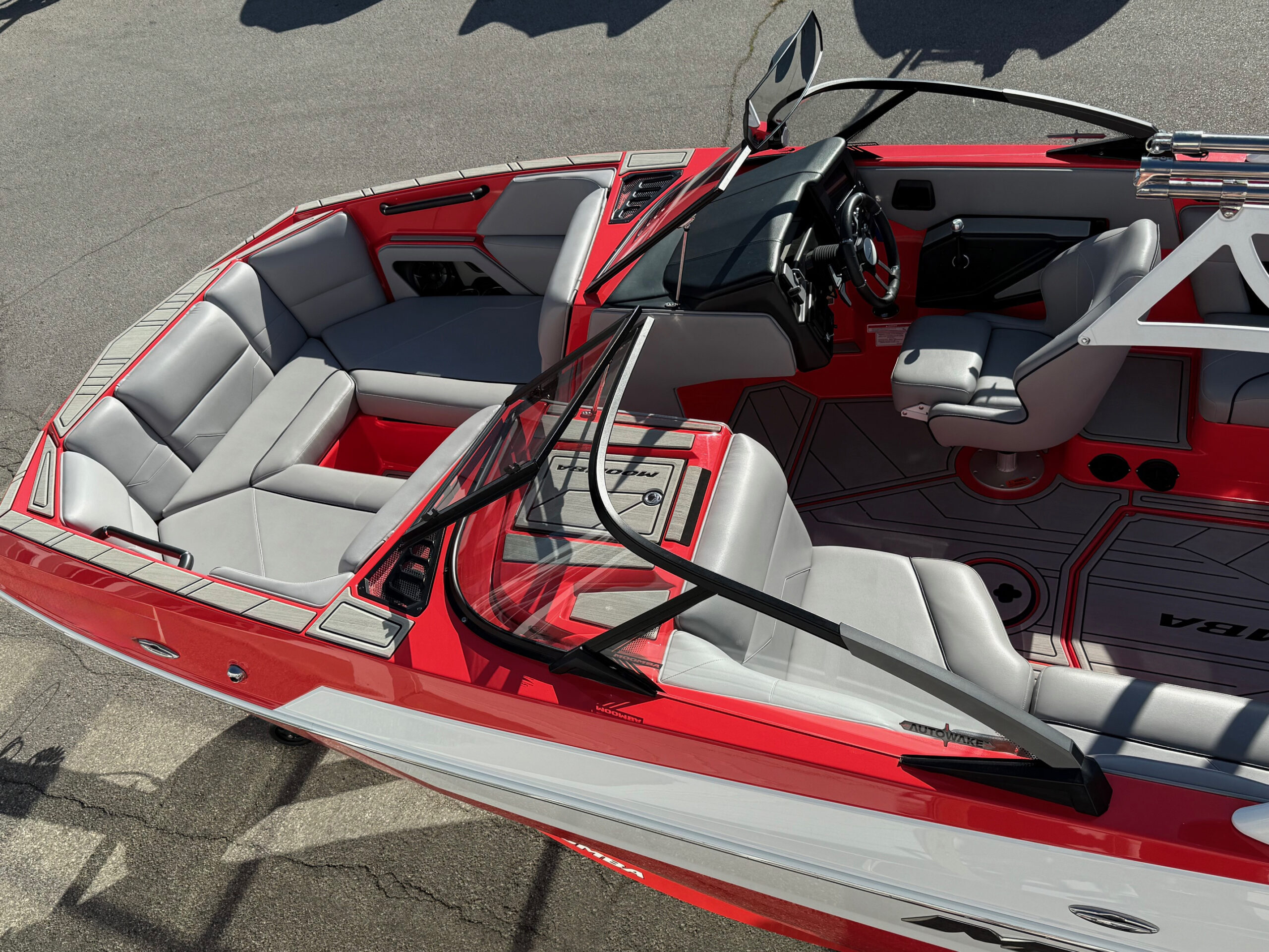 2025 23' Moomba "MAX" Bowrider - Image 14