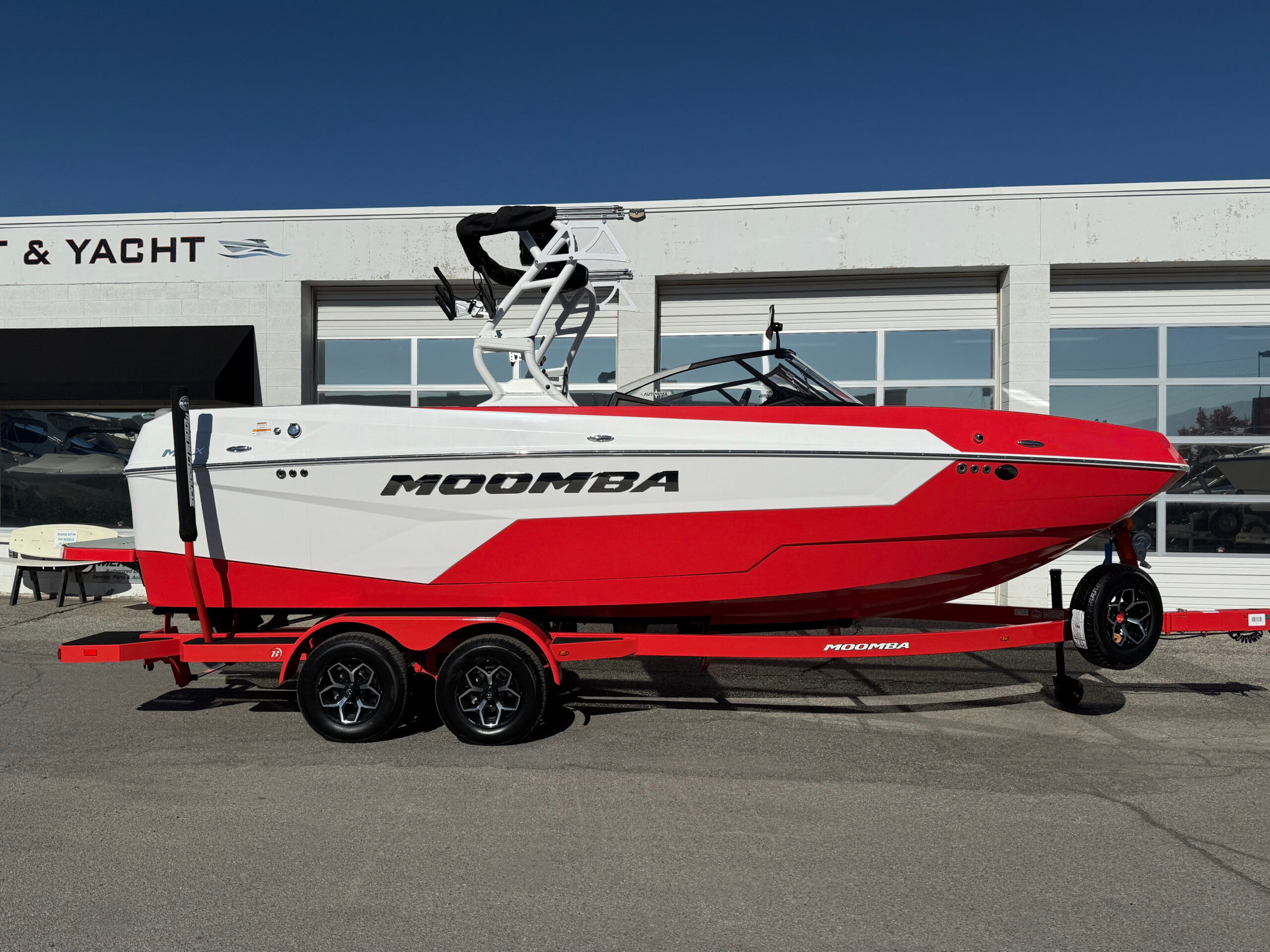 2025 23' Moomba "MAX" Bowrider