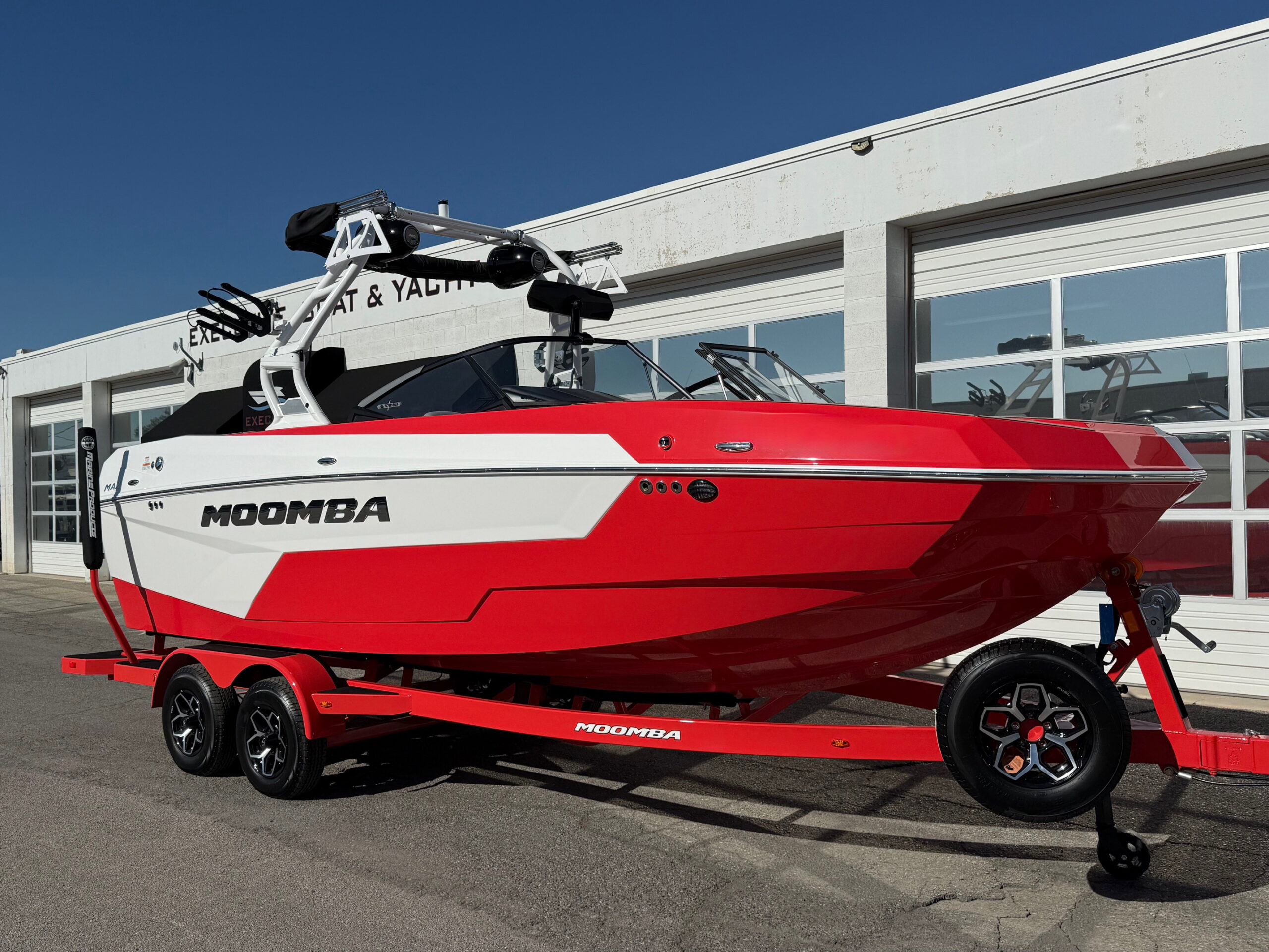 2025 23' Moomba "MAX" Bowrider - Image 2