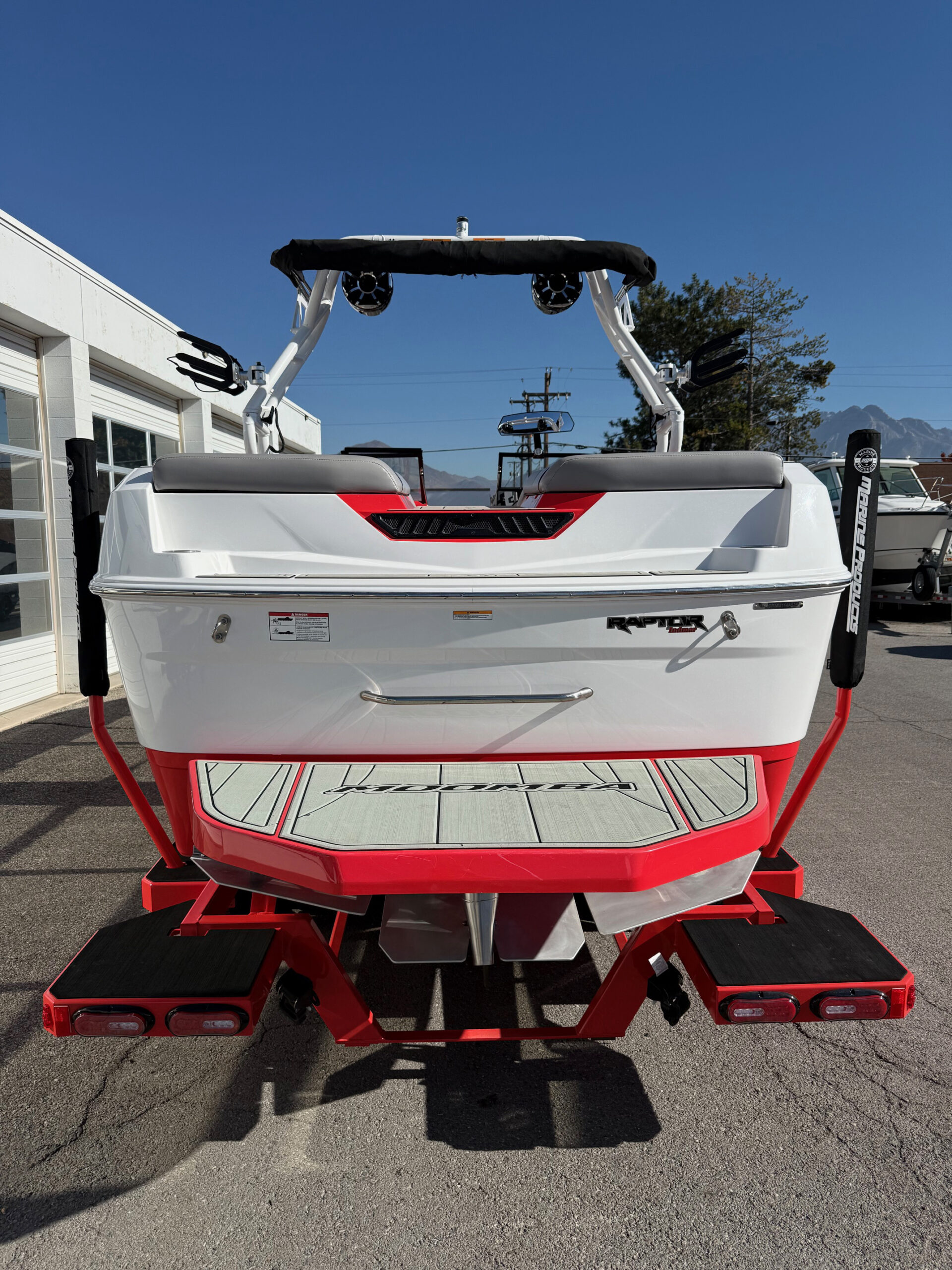 2025 23' Moomba "MAX" Bowrider - Image 8