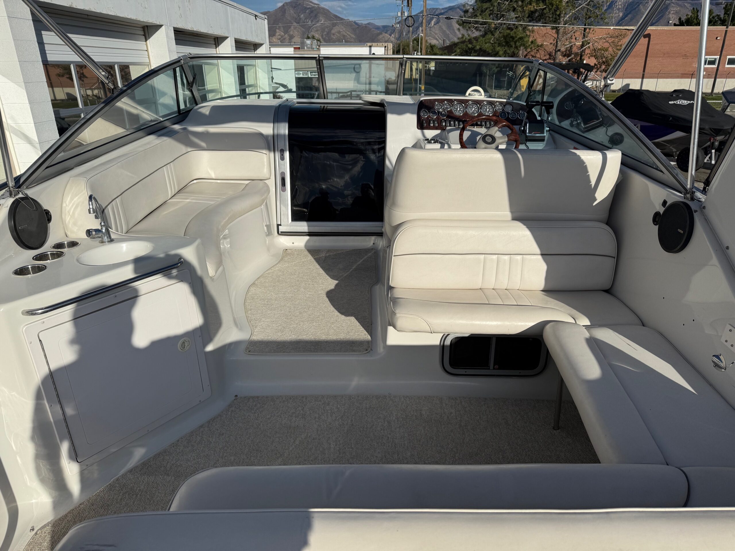 2001 29' Crownline "290 CR" - Image 15