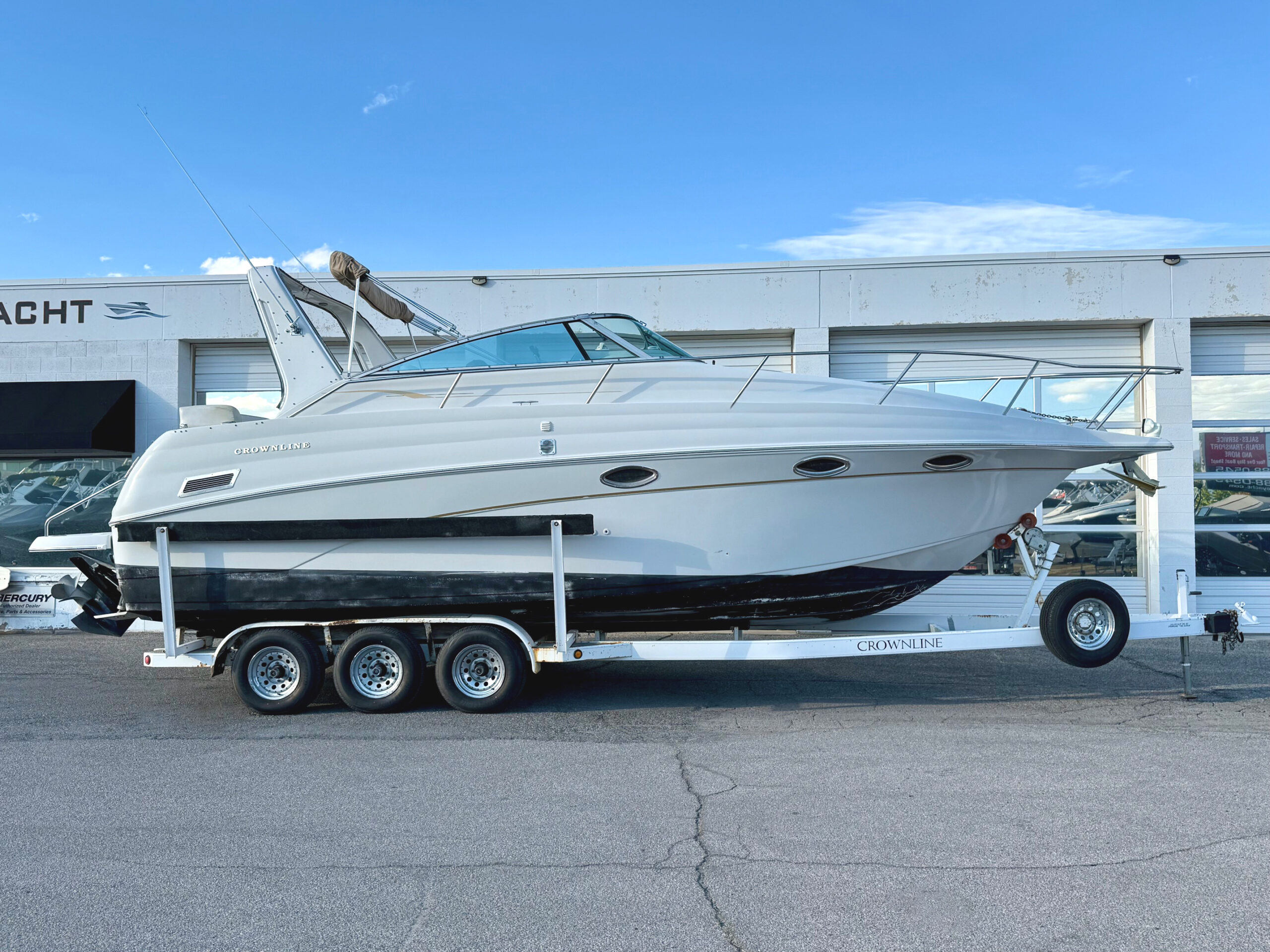 2001 29' Crownline "290 CR"