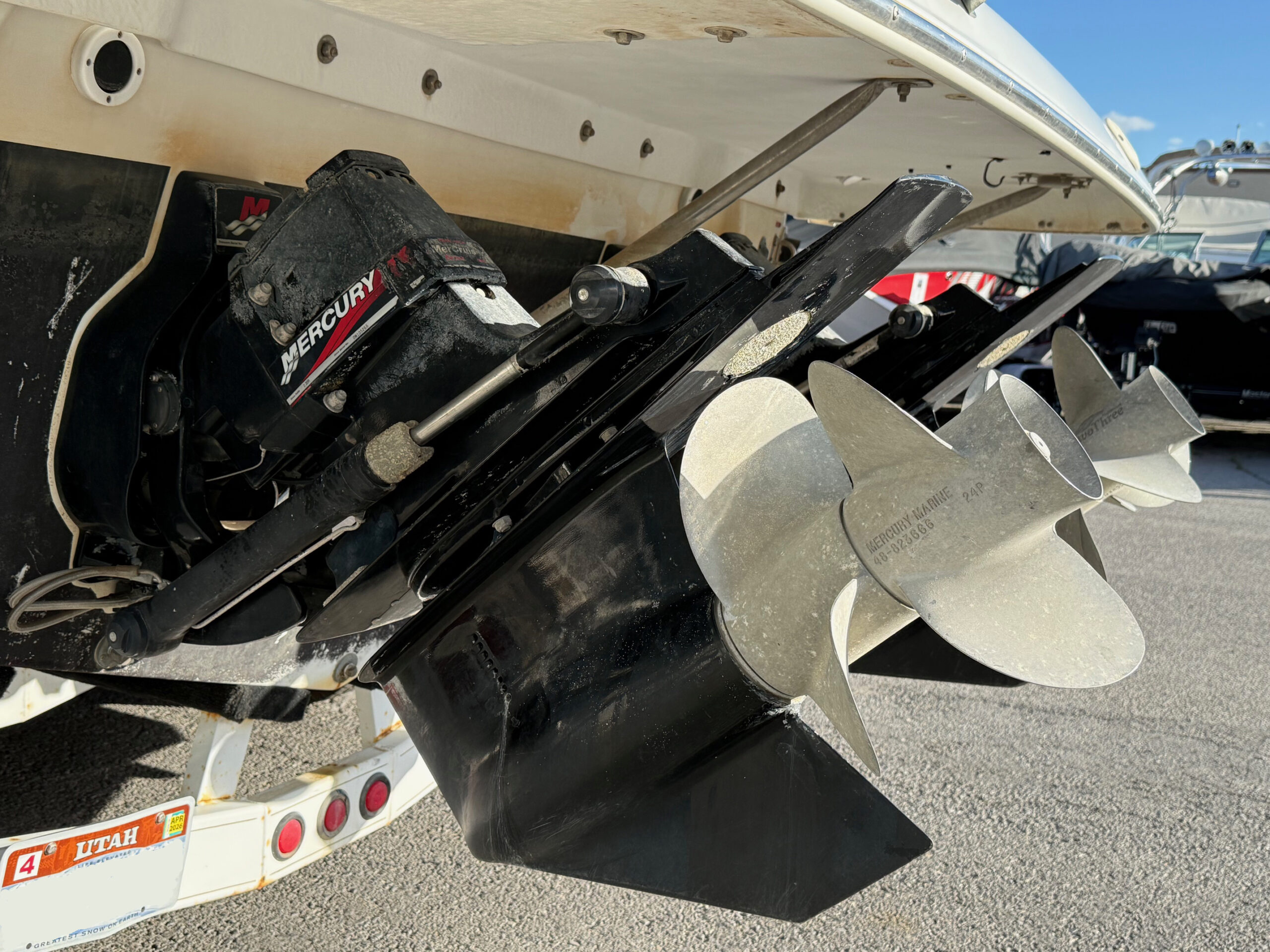 2001 29' Crownline "290 CR" - Image 4