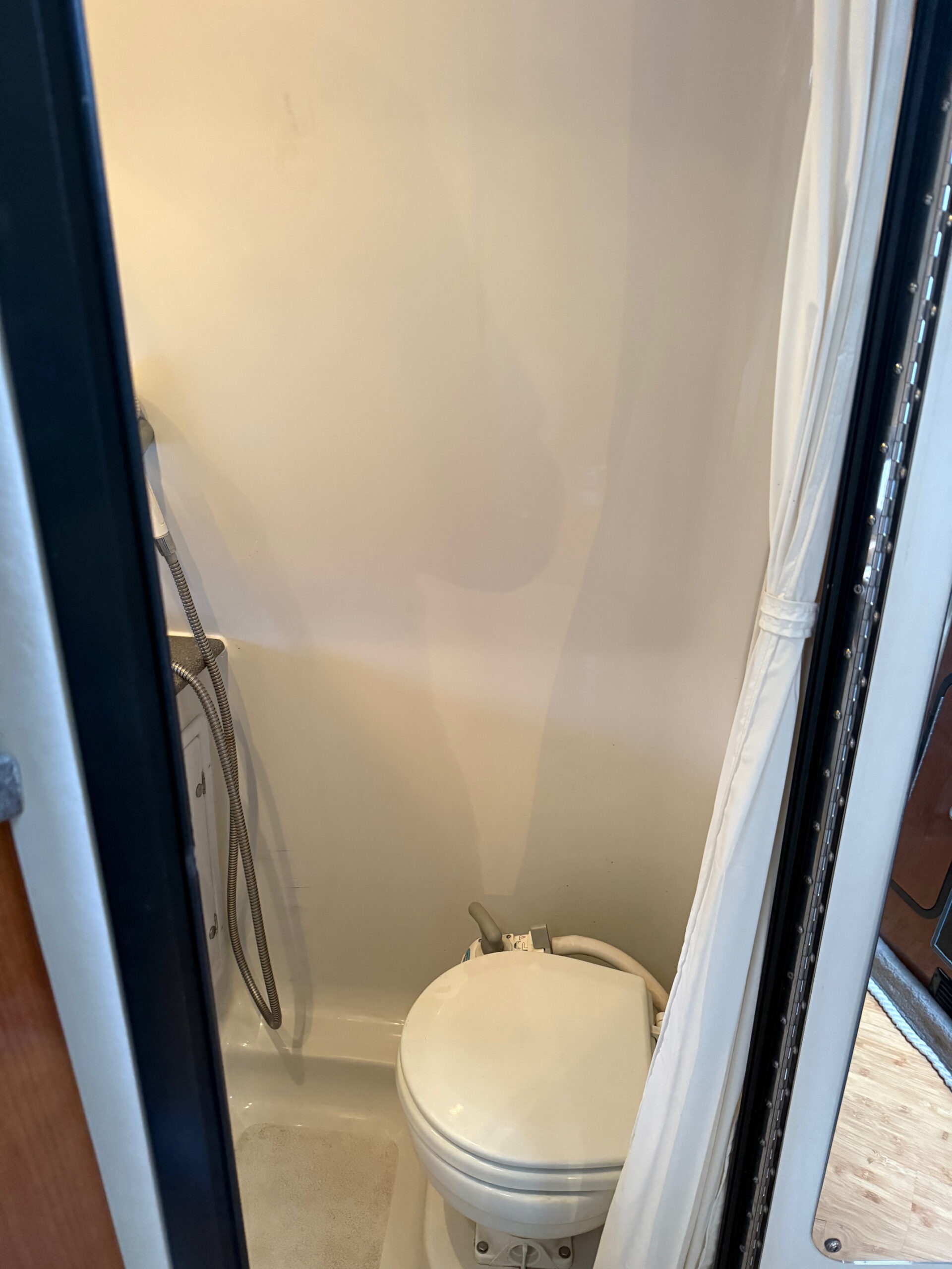 2001 29' Crownline "290 CR" - Image 38