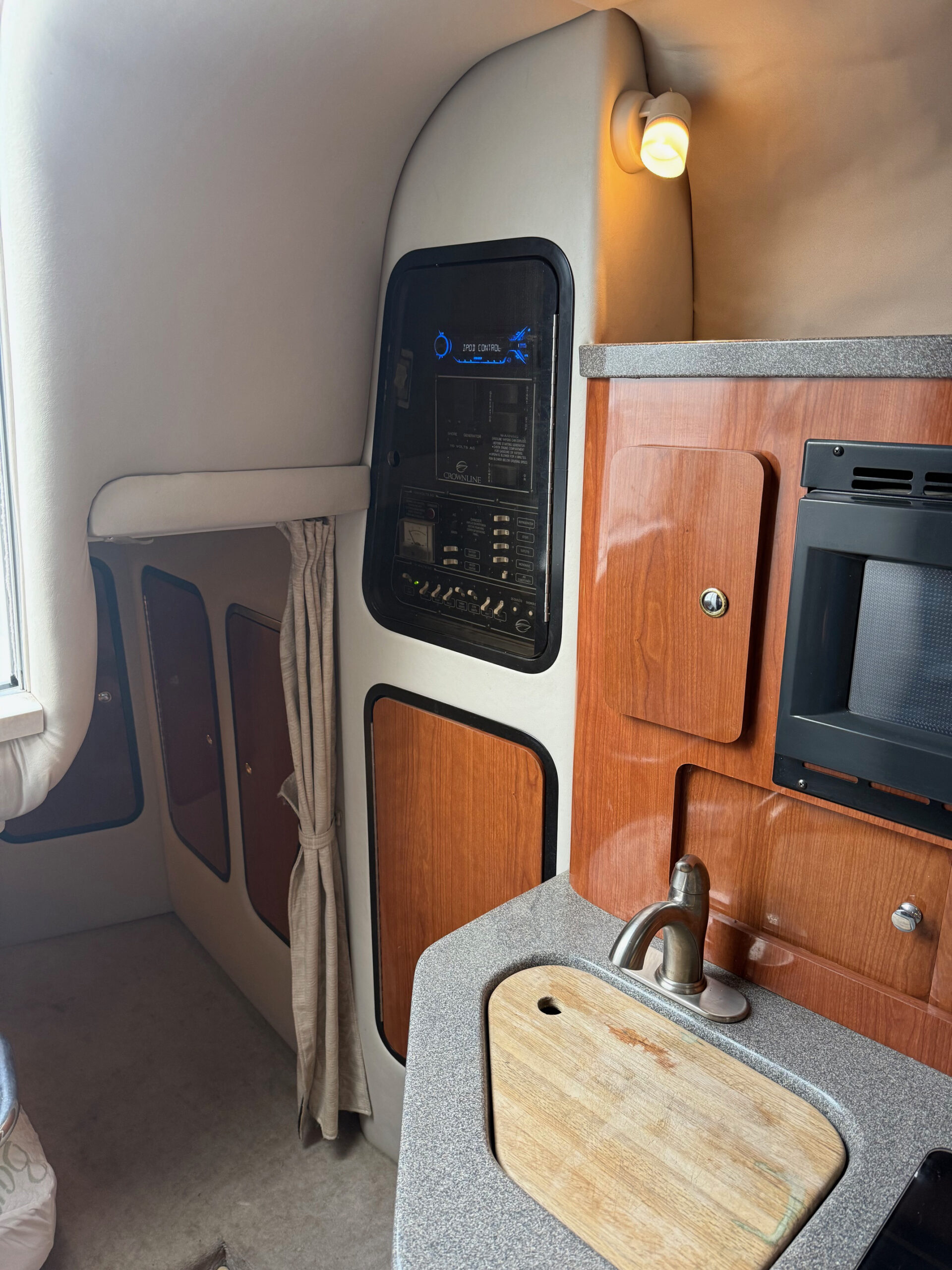 2001 29' Crownline "290 CR" - Image 27