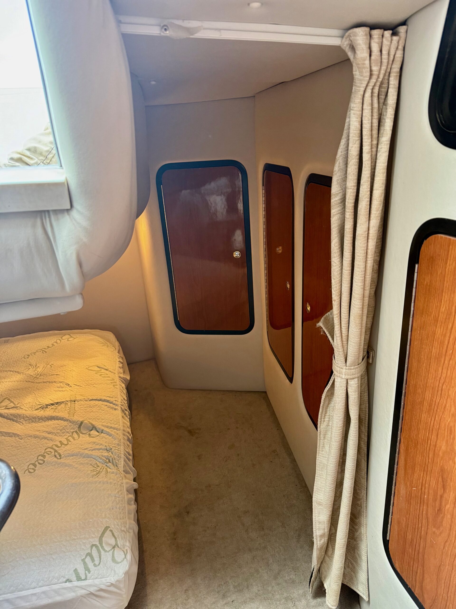 2001 29' Crownline "290 CR" - Image 29