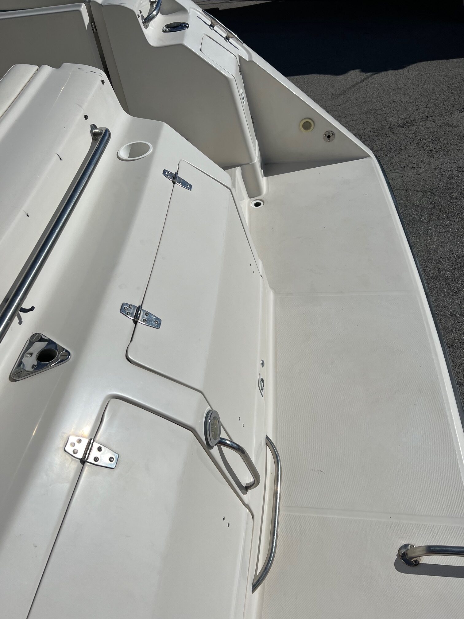1995 40' Regal "Commodore 402" Yacht - Image 31