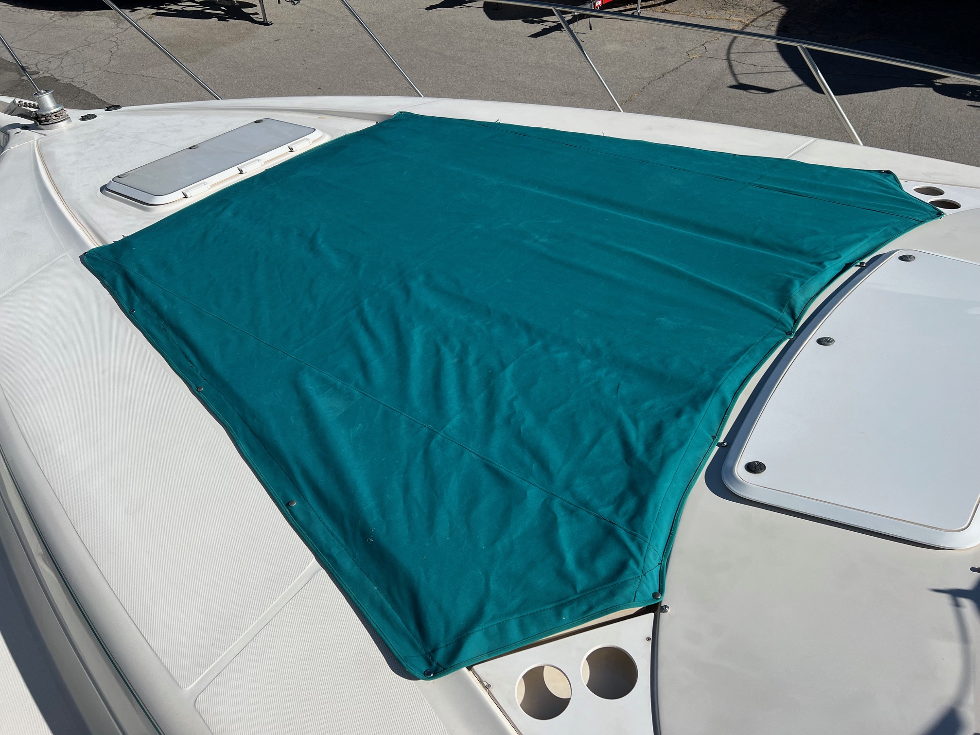 1995 40' Regal "Commodore 402" Yacht - Image 12