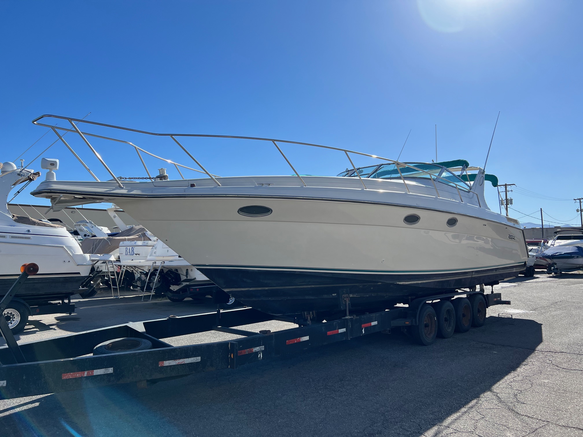 1995 40' Regal "Commodore 402" Yacht - Image 4