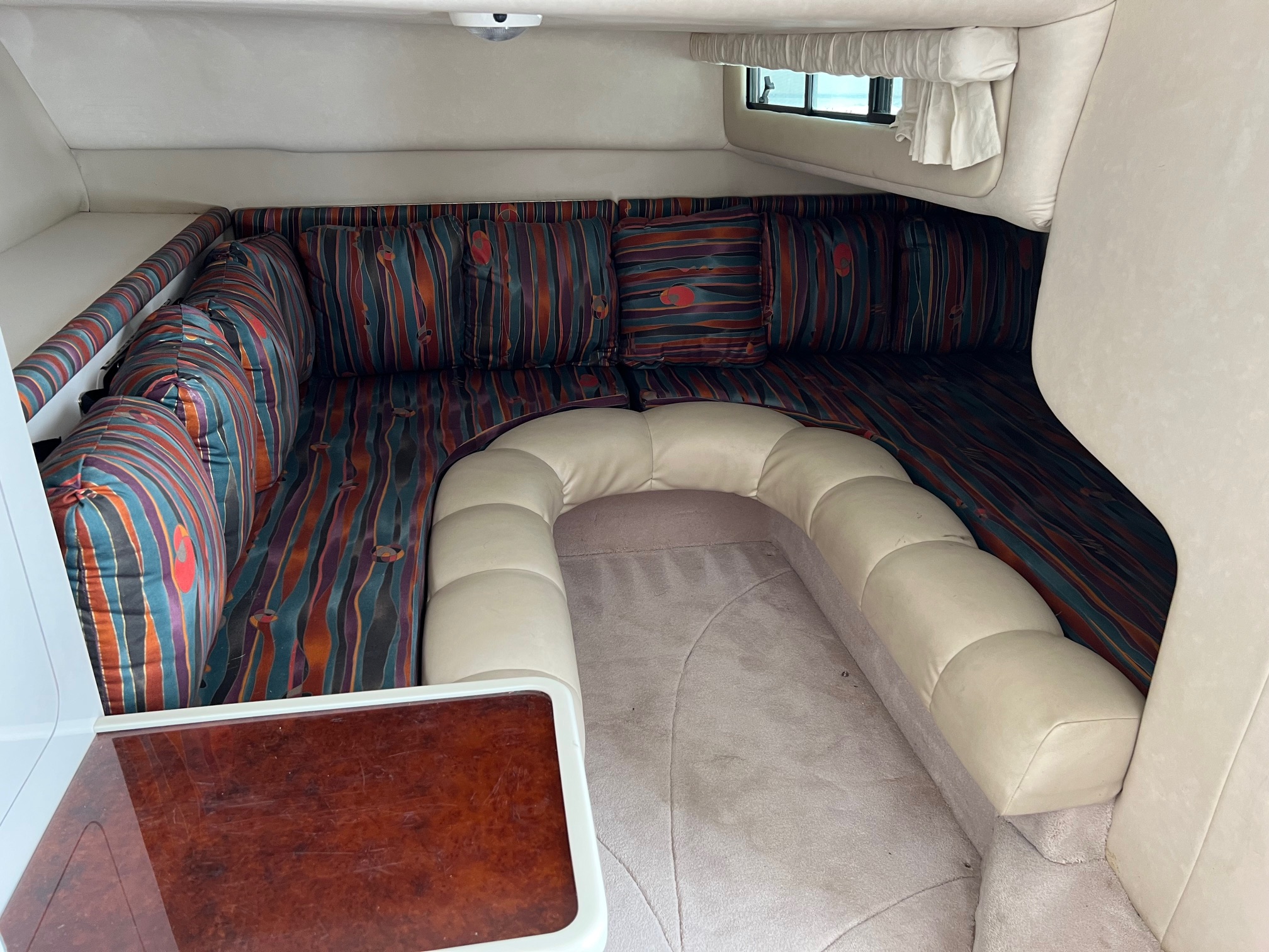 1995 40' Regal "Commodore 402" Yacht - Image 48