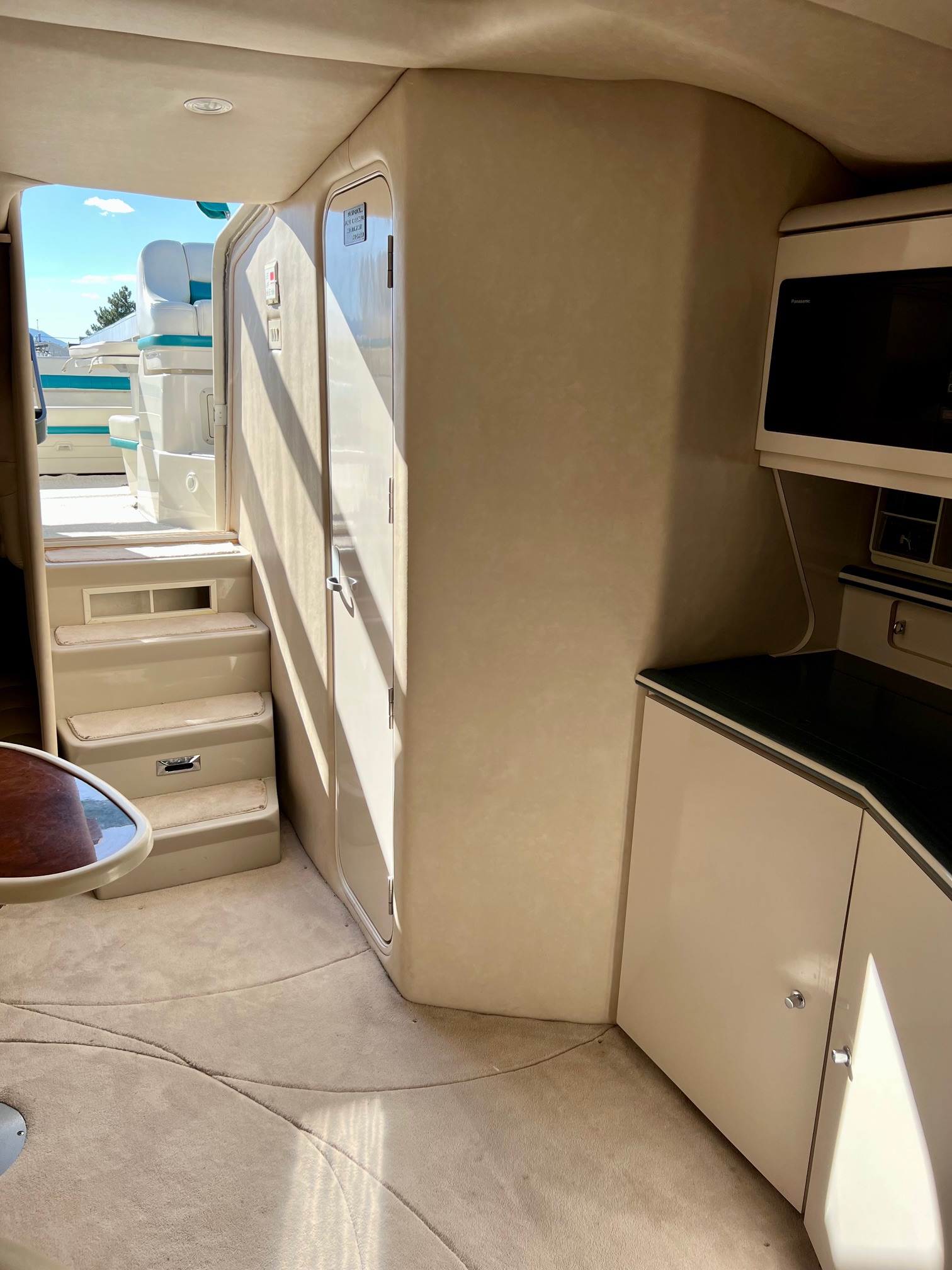 1995 40' Regal "Commodore 402" Yacht - Image 50