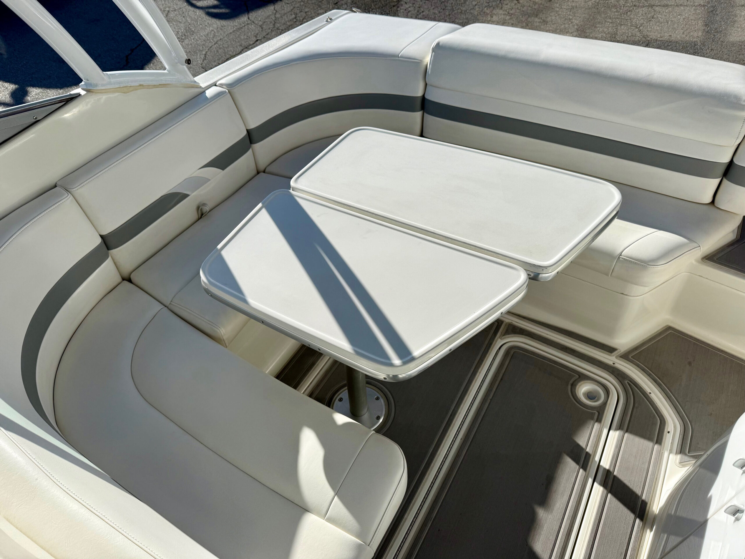 2001 28' Formula "280 Sun Sport" Cuddy - Image 21