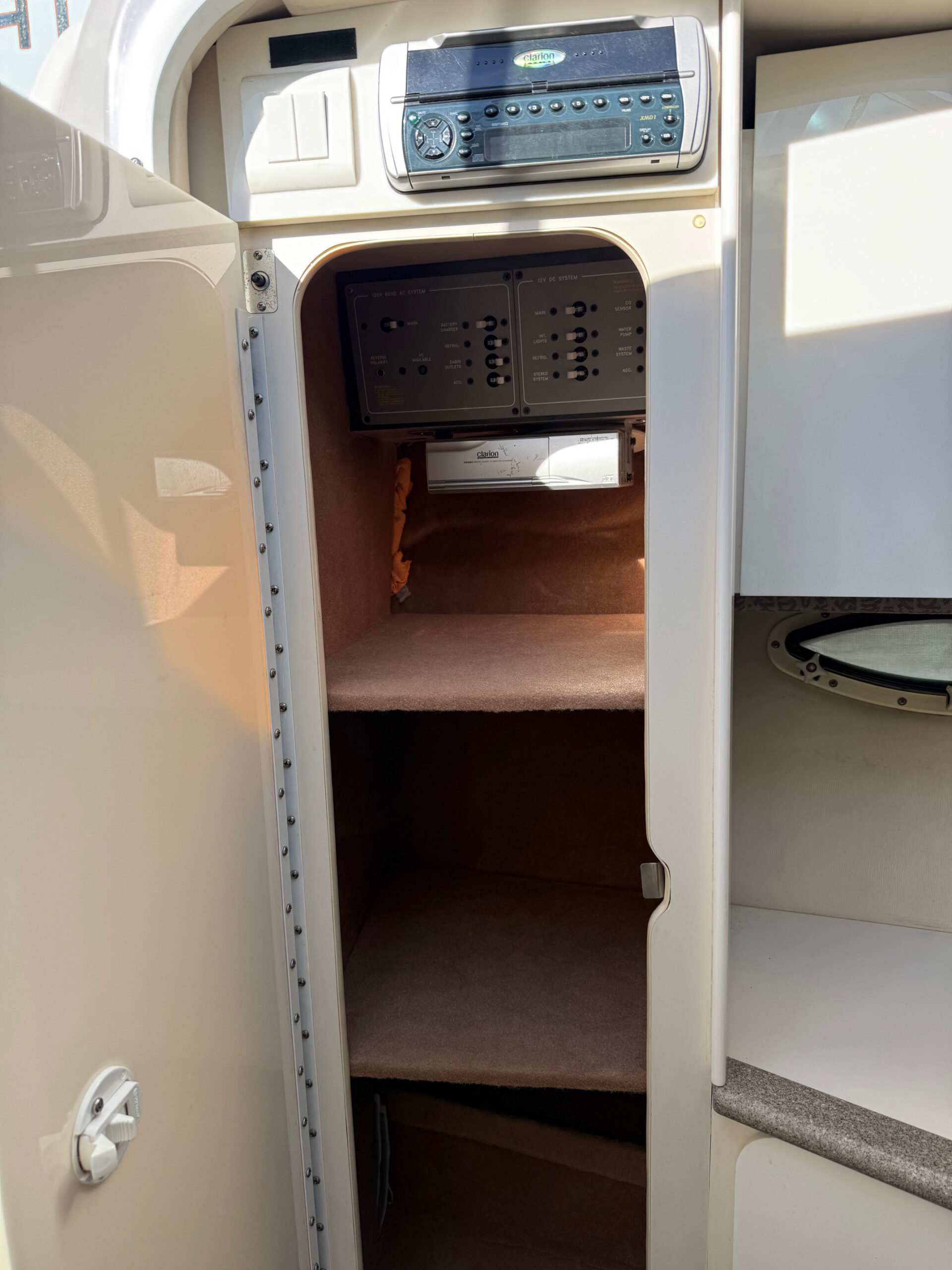 2001 28' Formula "280 Sun Sport" Cuddy - Image 28