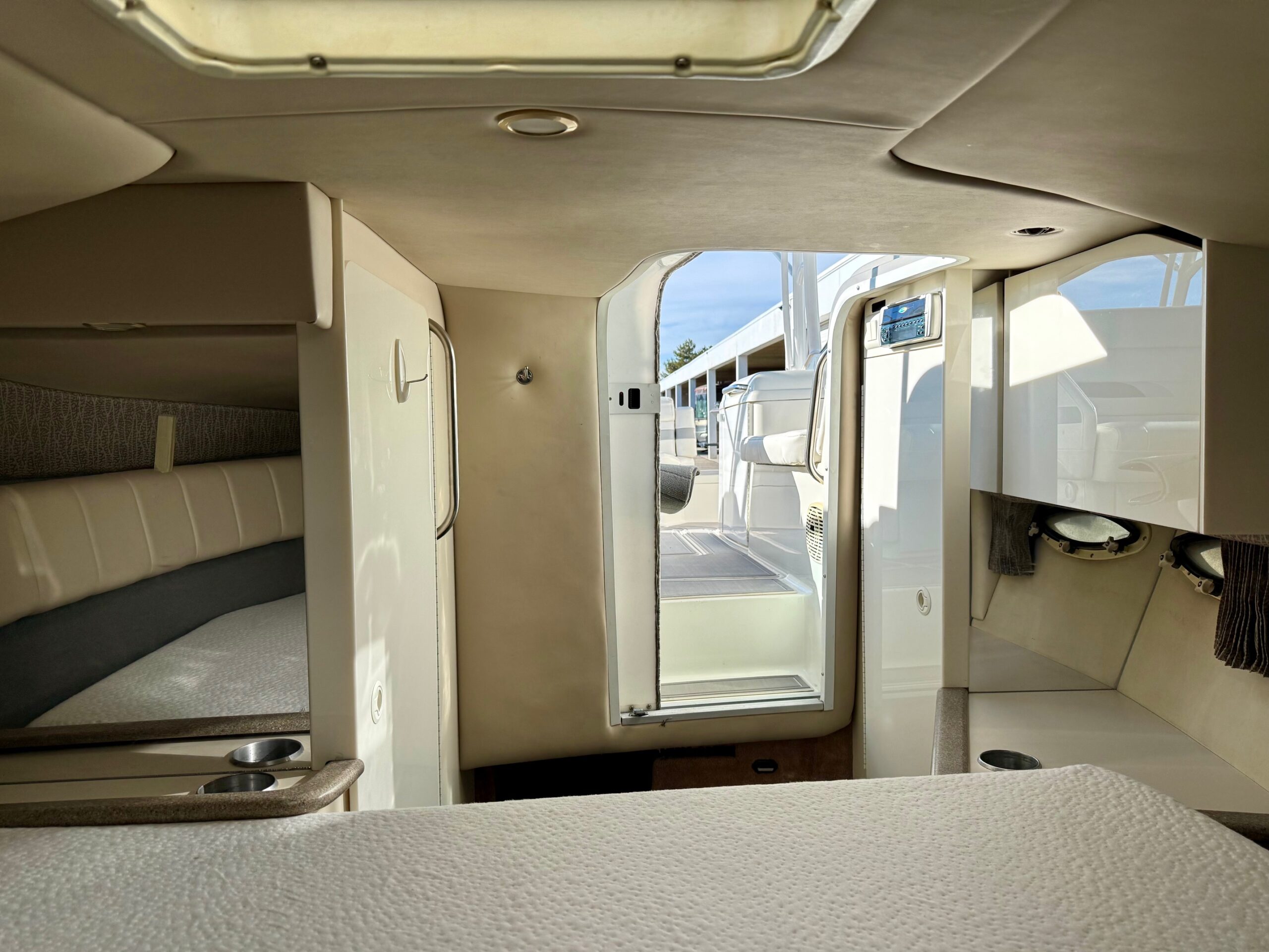 2001 28' Formula "280 Sun Sport" Cuddy - Image 30