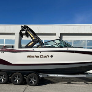 2023 26' MasterCraft "X26" Bowrider
