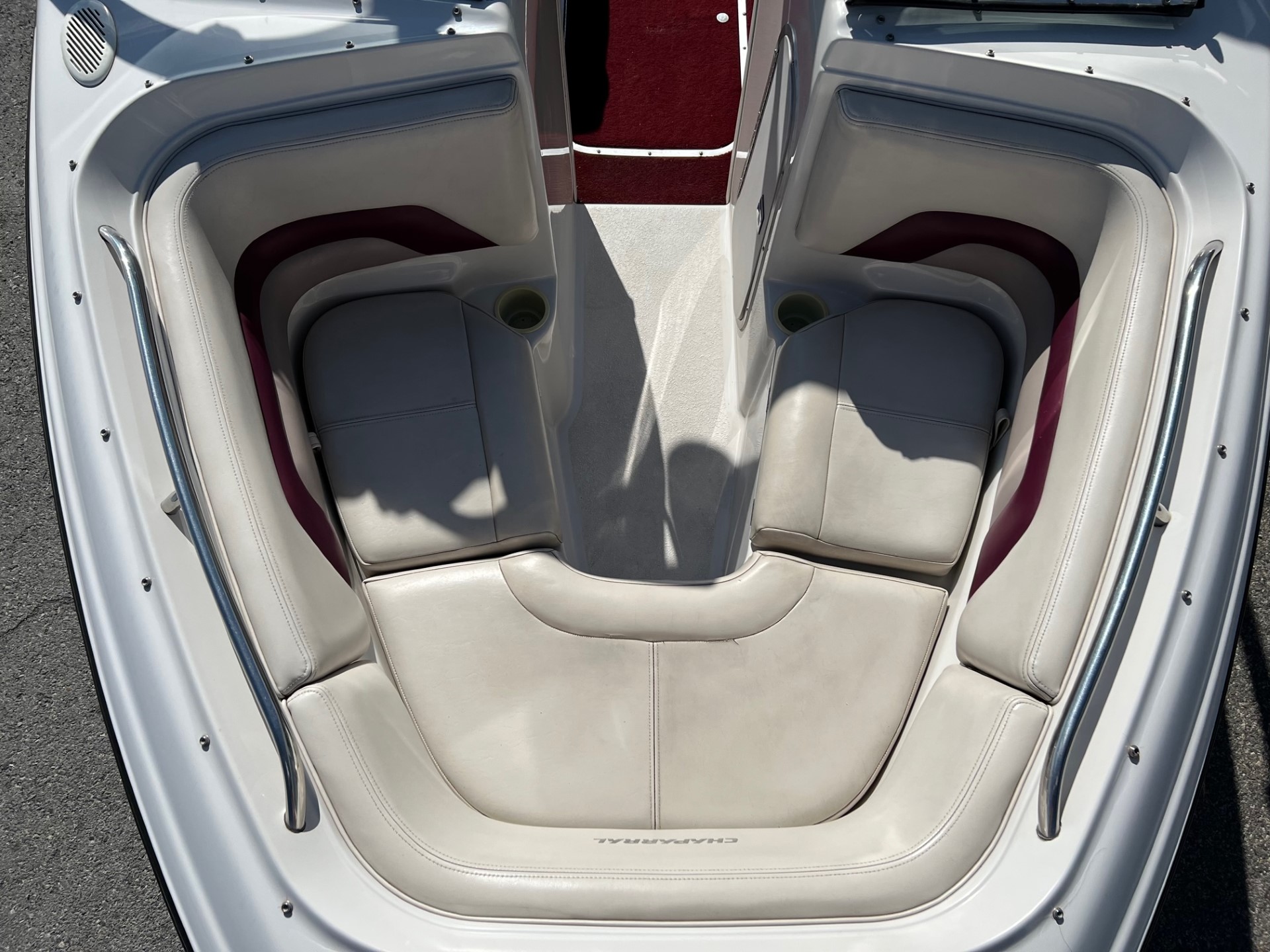 1994 19' Chaparral "1930 SS" Bowrider - Image 9