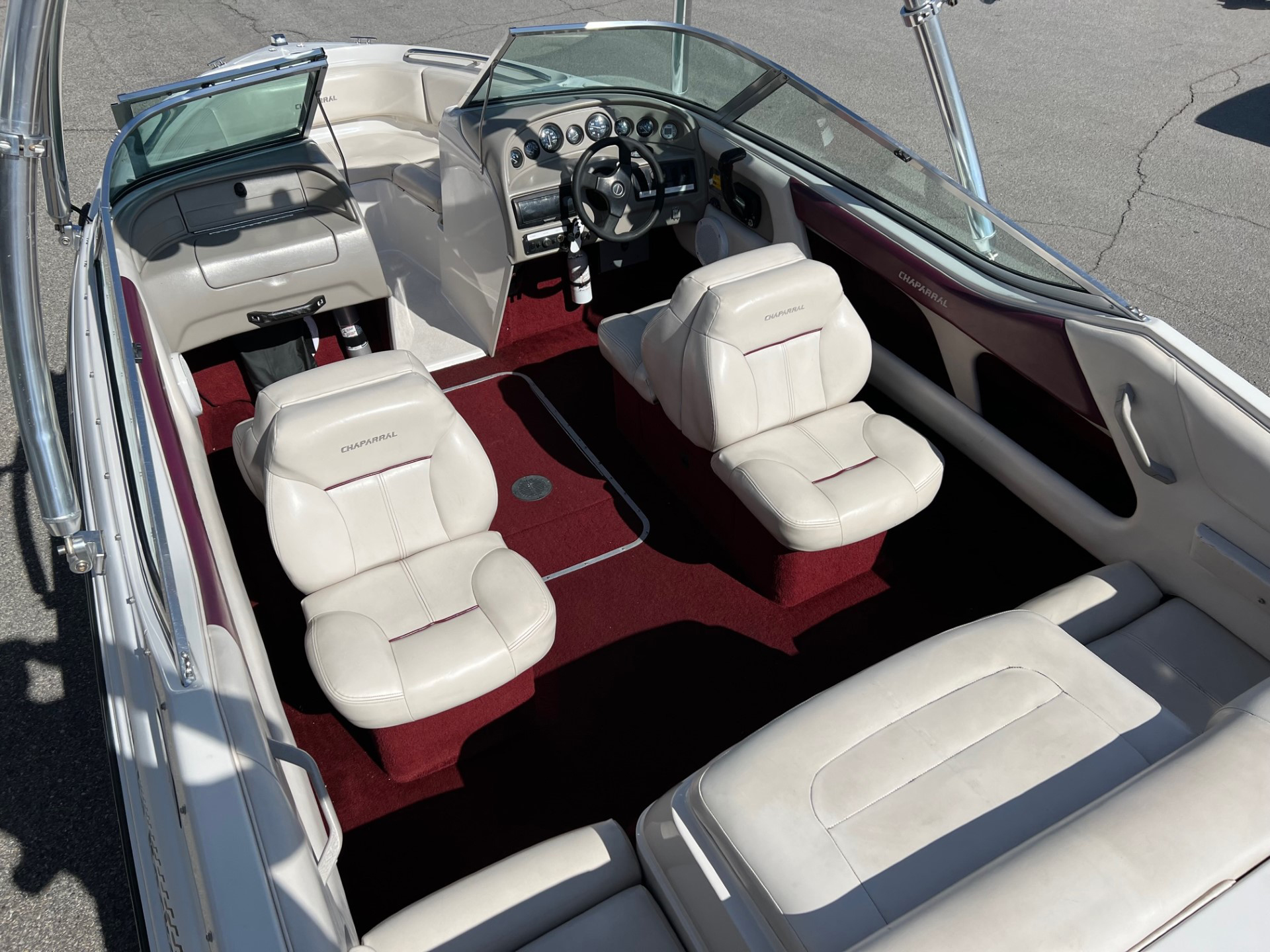 1994 19' Chaparral "1930 SS" Bowrider - Image 13