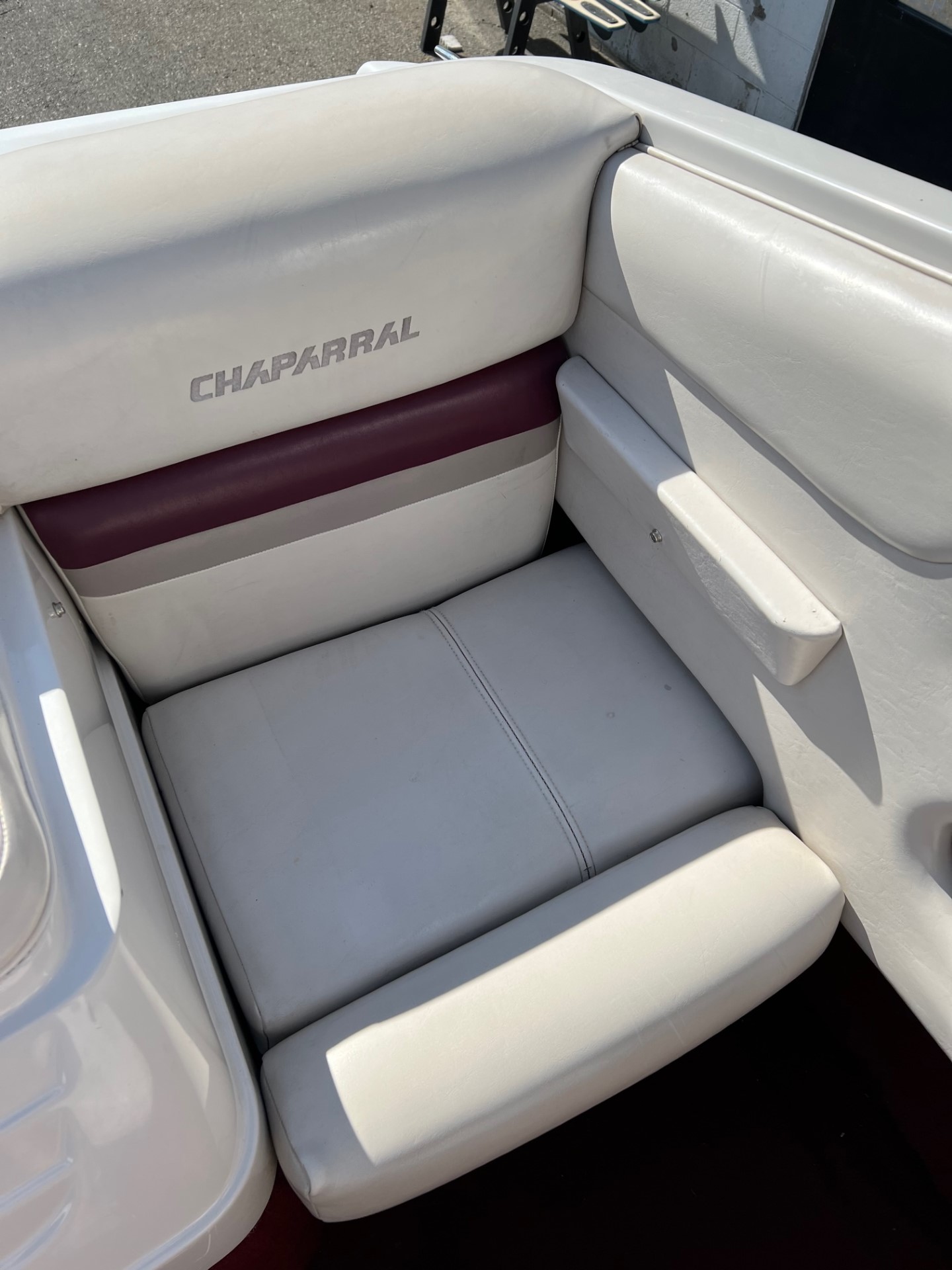 1994 19' Chaparral "1930 SS" Bowrider - Image 16