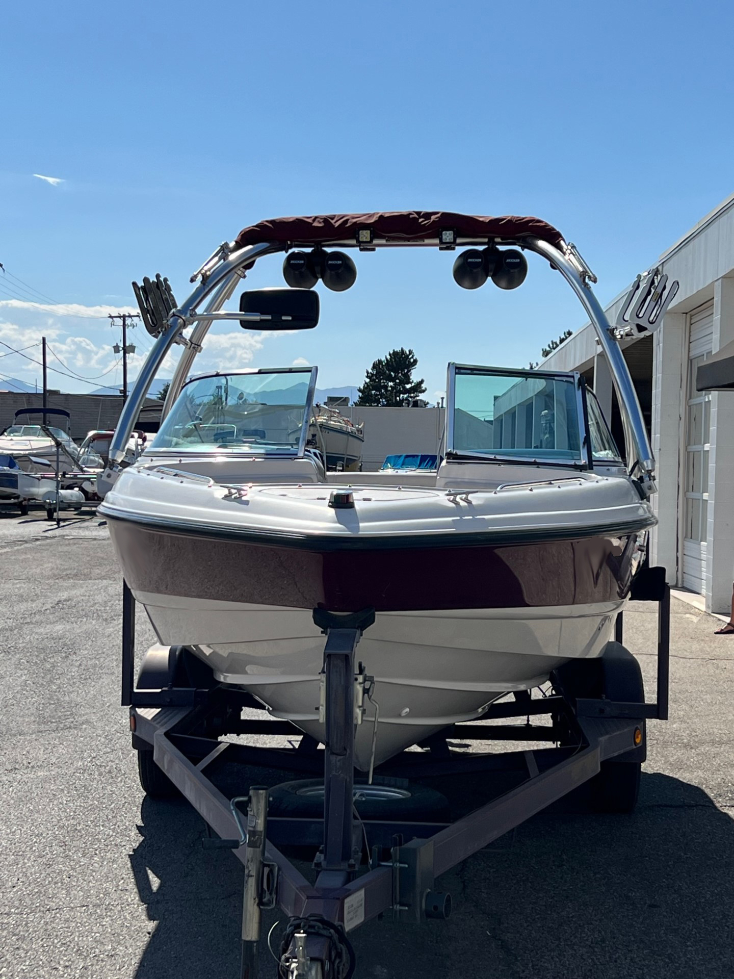 1994 19' Chaparral "1930 SS" Bowrider - Image 8