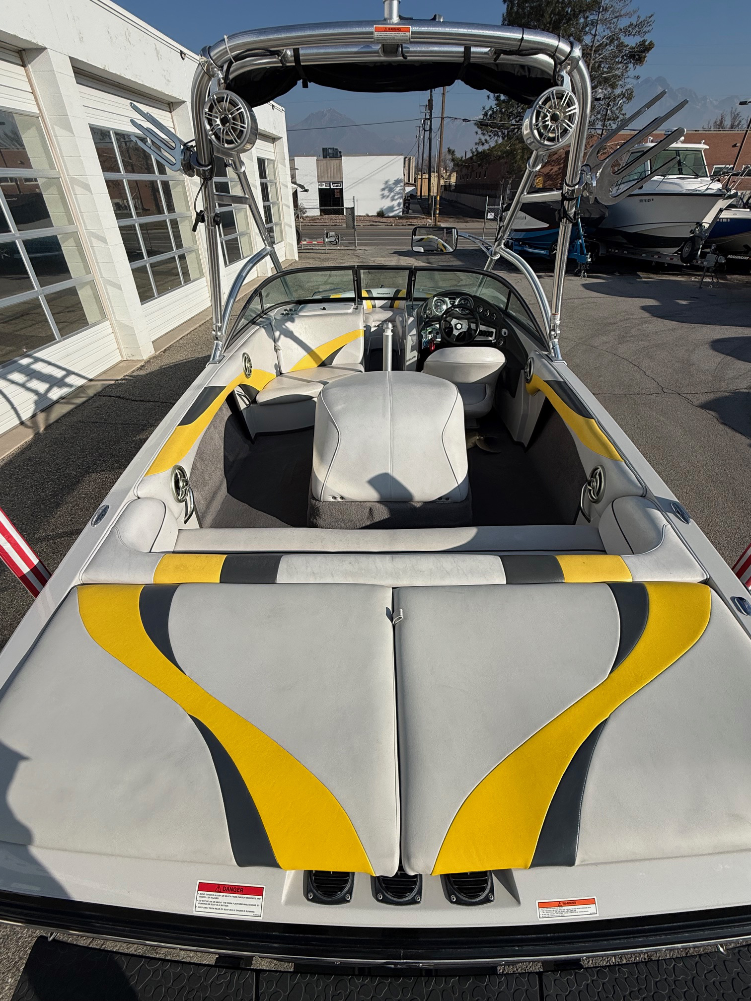 2008 22' Moomba "MOBIUS LS" Bowrider - Image 15