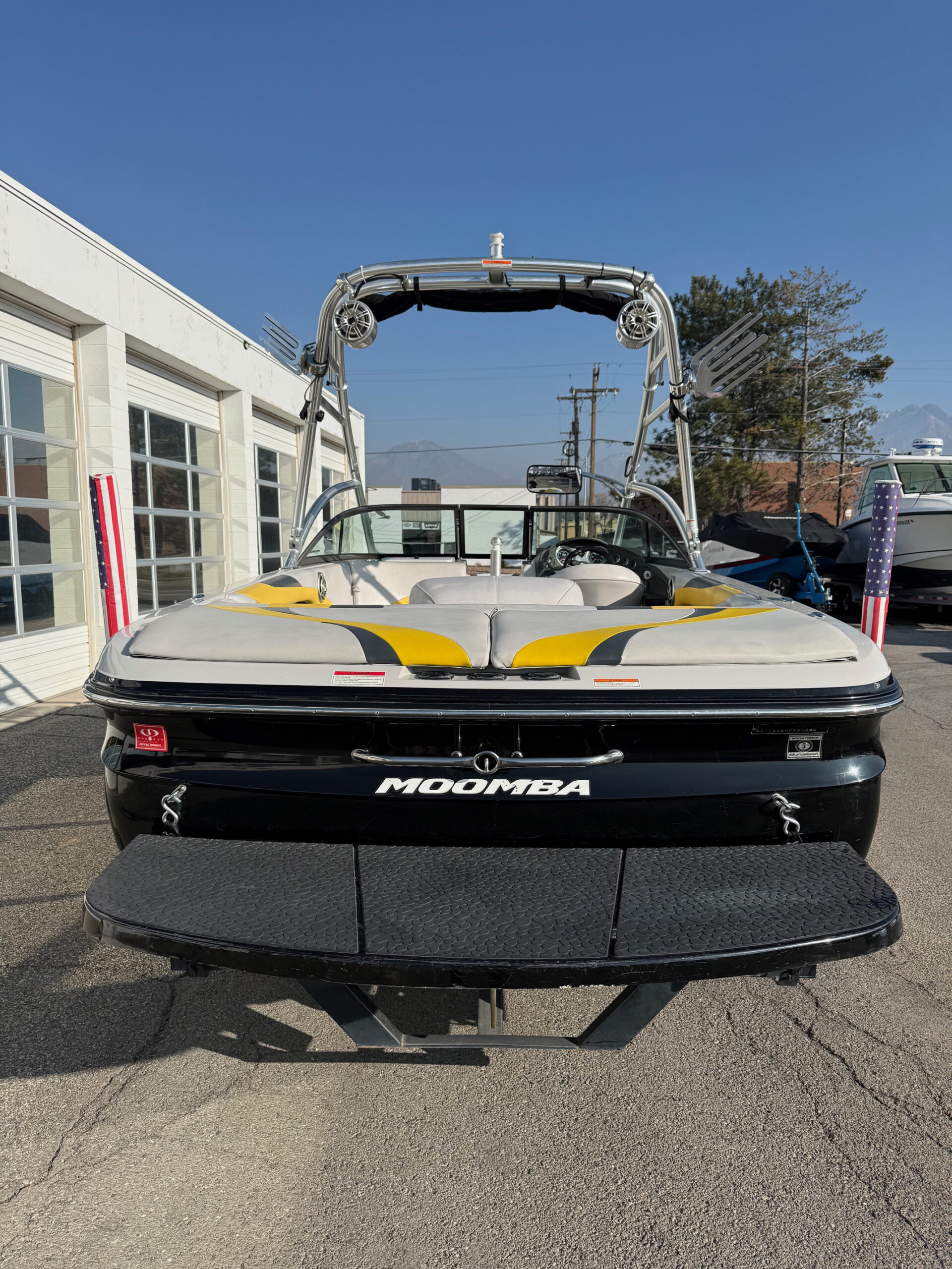 2008 22' Moomba "MOBIUS LS" Bowrider - Image 8