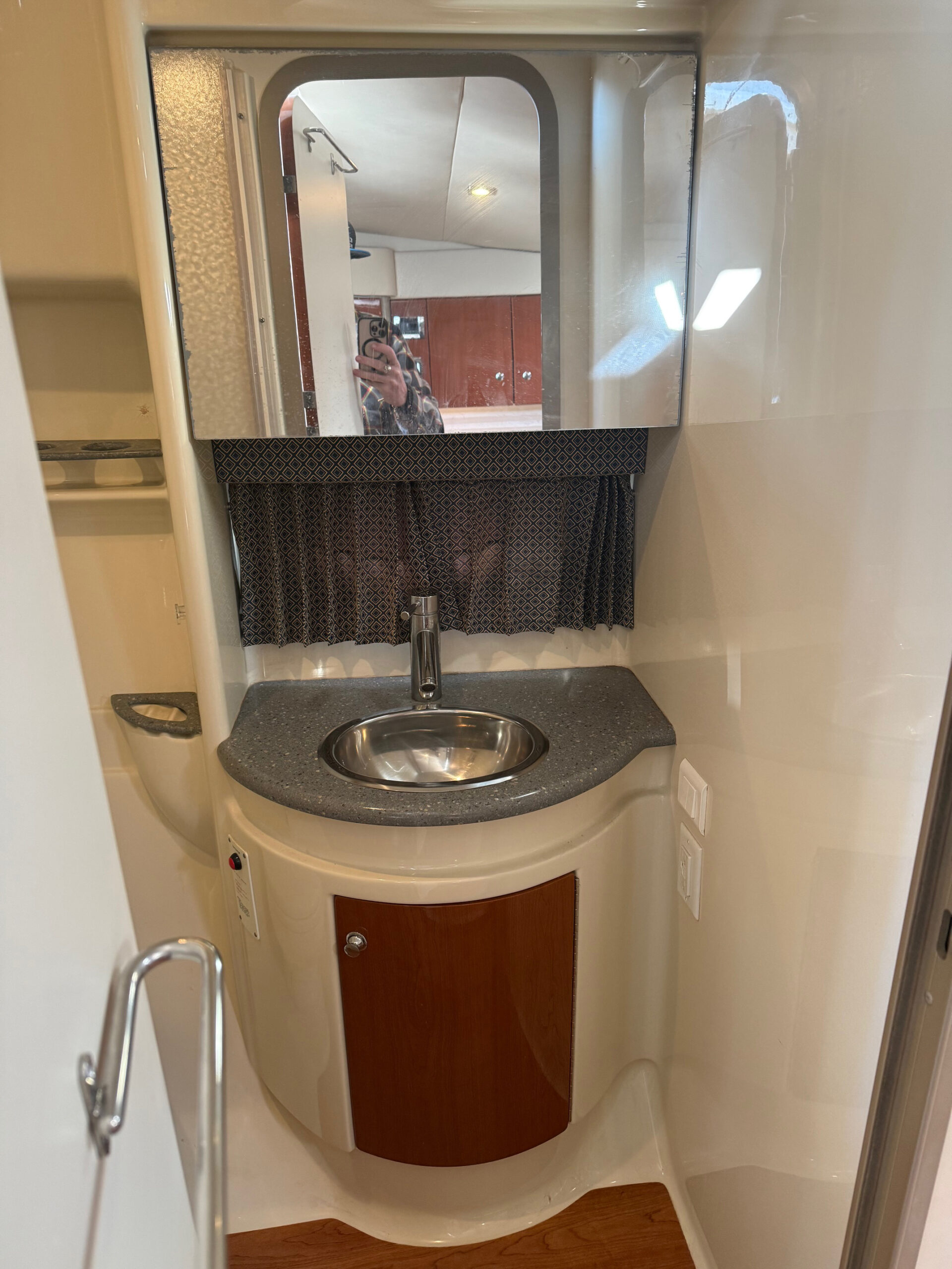 2009 34' Formula "34 PC" Yacht - Image 44