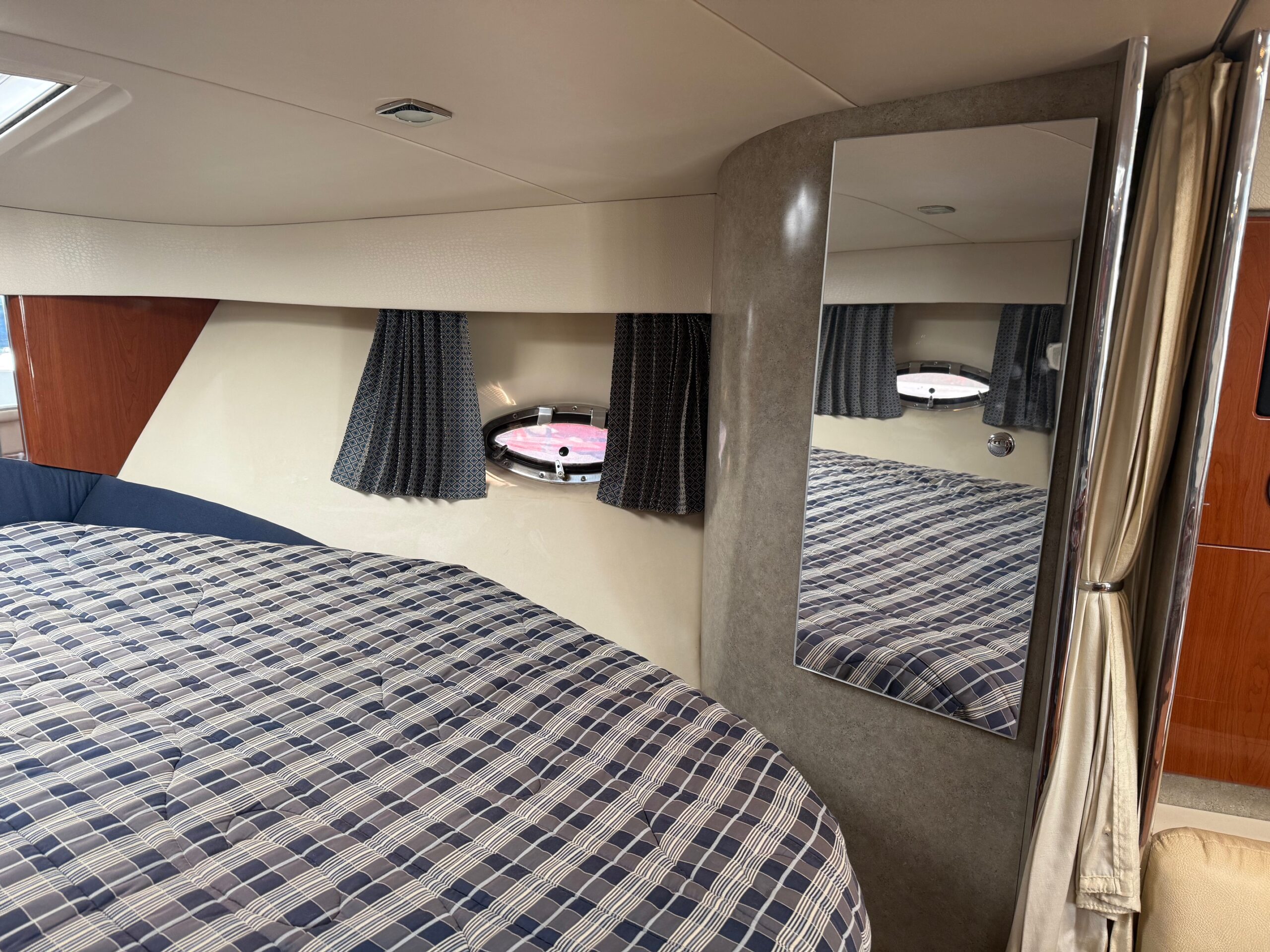 2009 34' Formula "34 PC" Yacht - Image 33