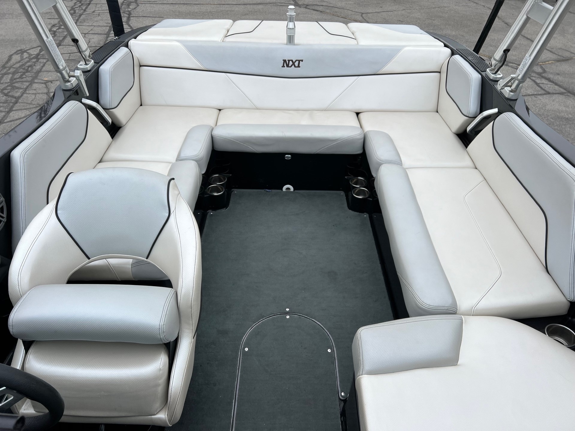 2016 22' MasterCraft "NXT22" Bowrider - Image 17