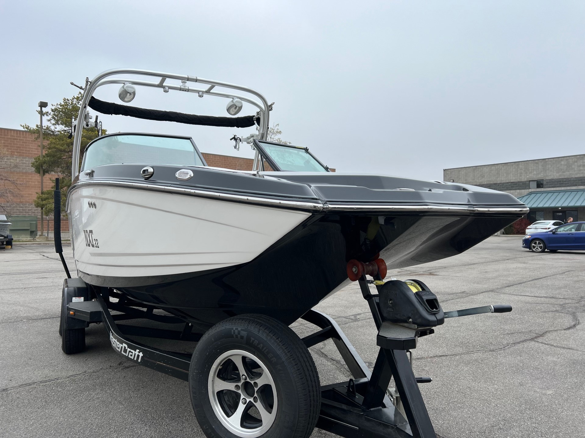 2016 22' MasterCraft "NXT22" Bowrider - Image 11