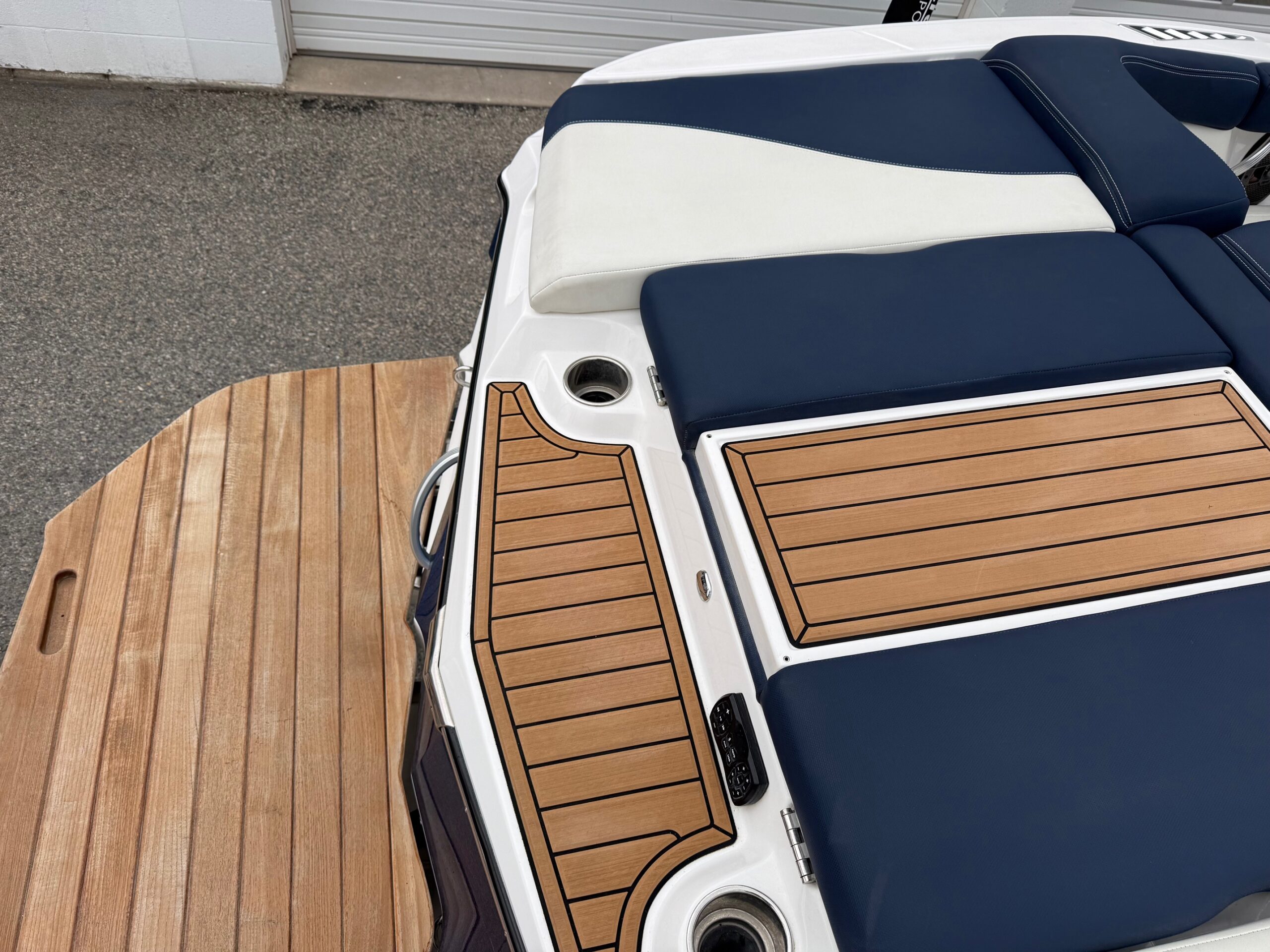2019 22' MasterCraft "XT22" Bowrider - Image 23