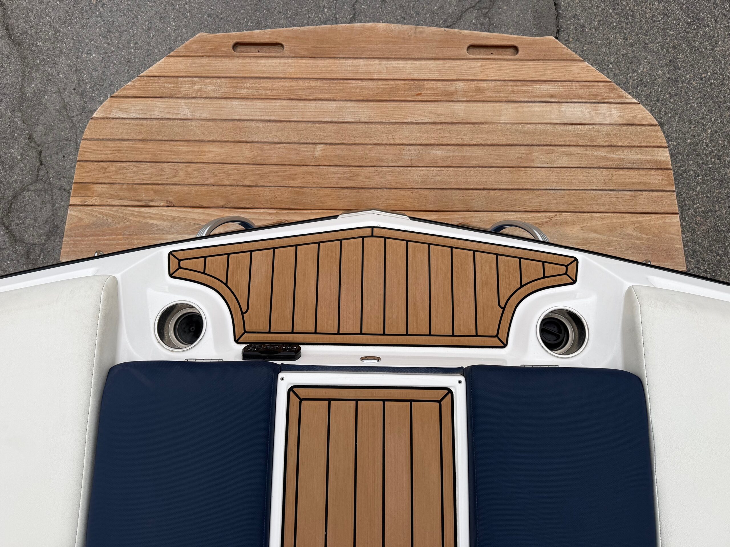 2019 22' MasterCraft "XT22" Bowrider - Image 12