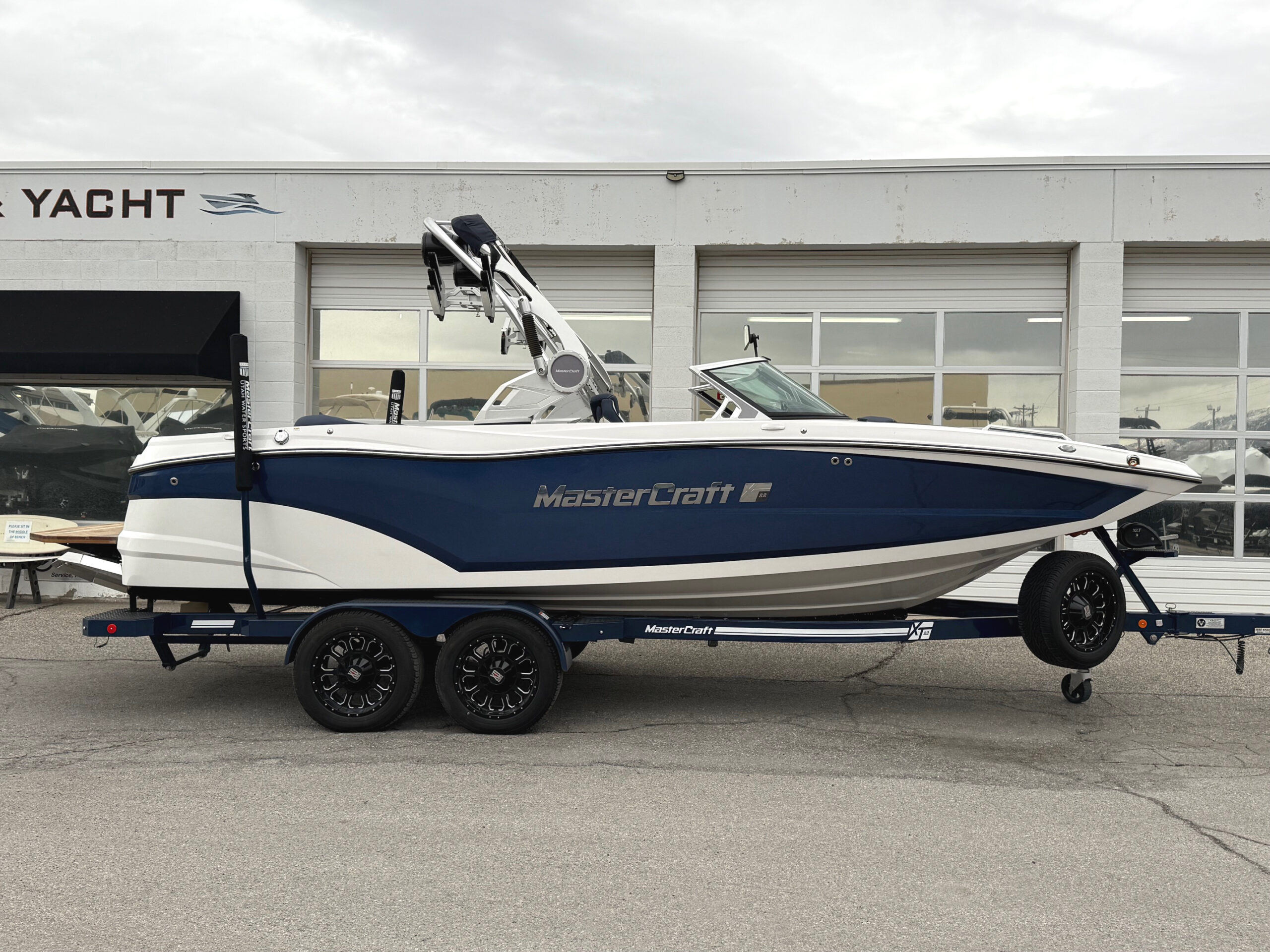 2019 22' MasterCraft "XT22" Bowrider