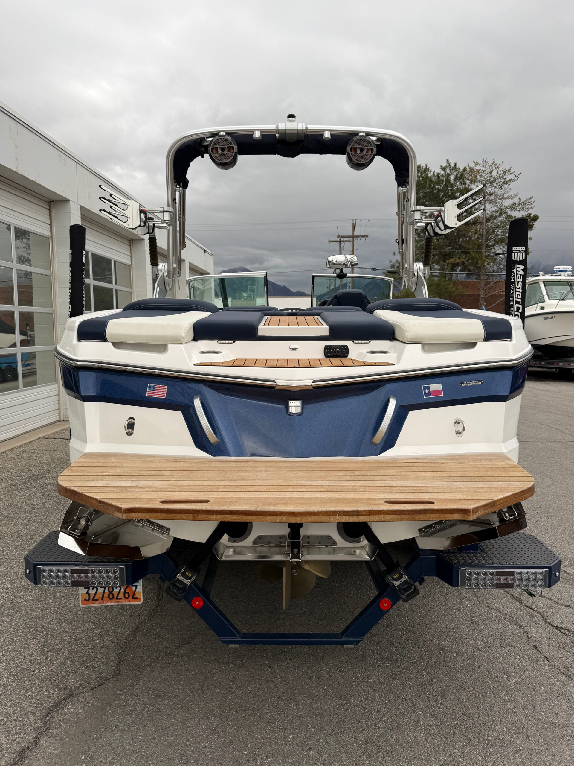 2019 22' MasterCraft "XT22" Bowrider - Image 8