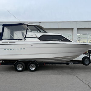 1996 24' Bayliner Clasic "2452 Express" Hardtop