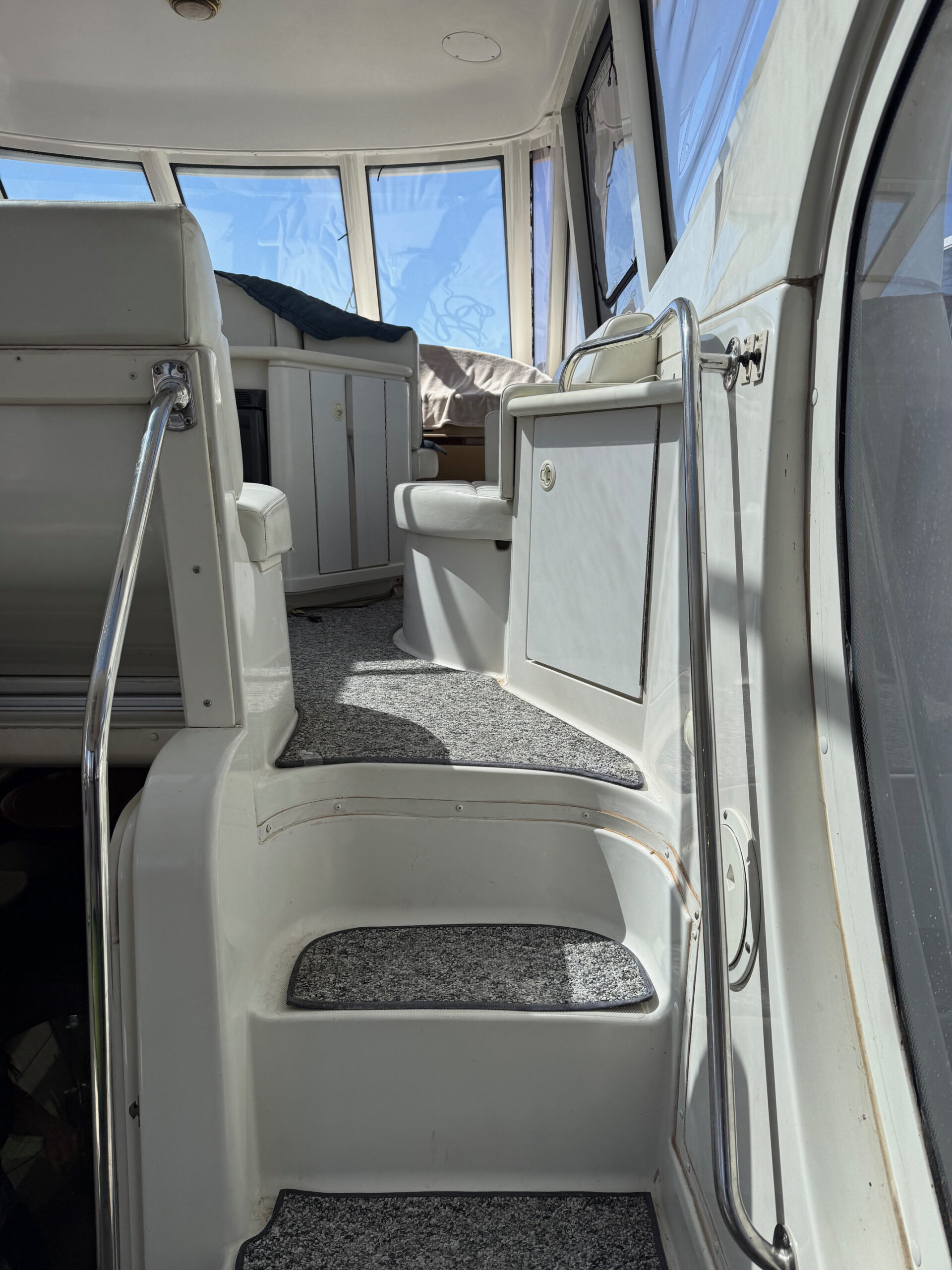 2002 50' Carver "506 Motor Yacht" - Image 22