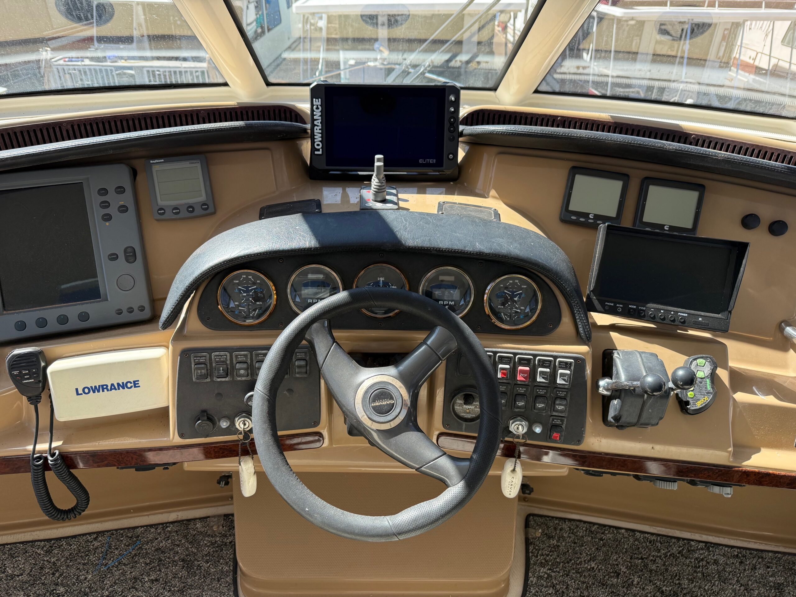 2002 50' Carver "506 Motor Yacht" - Image 13