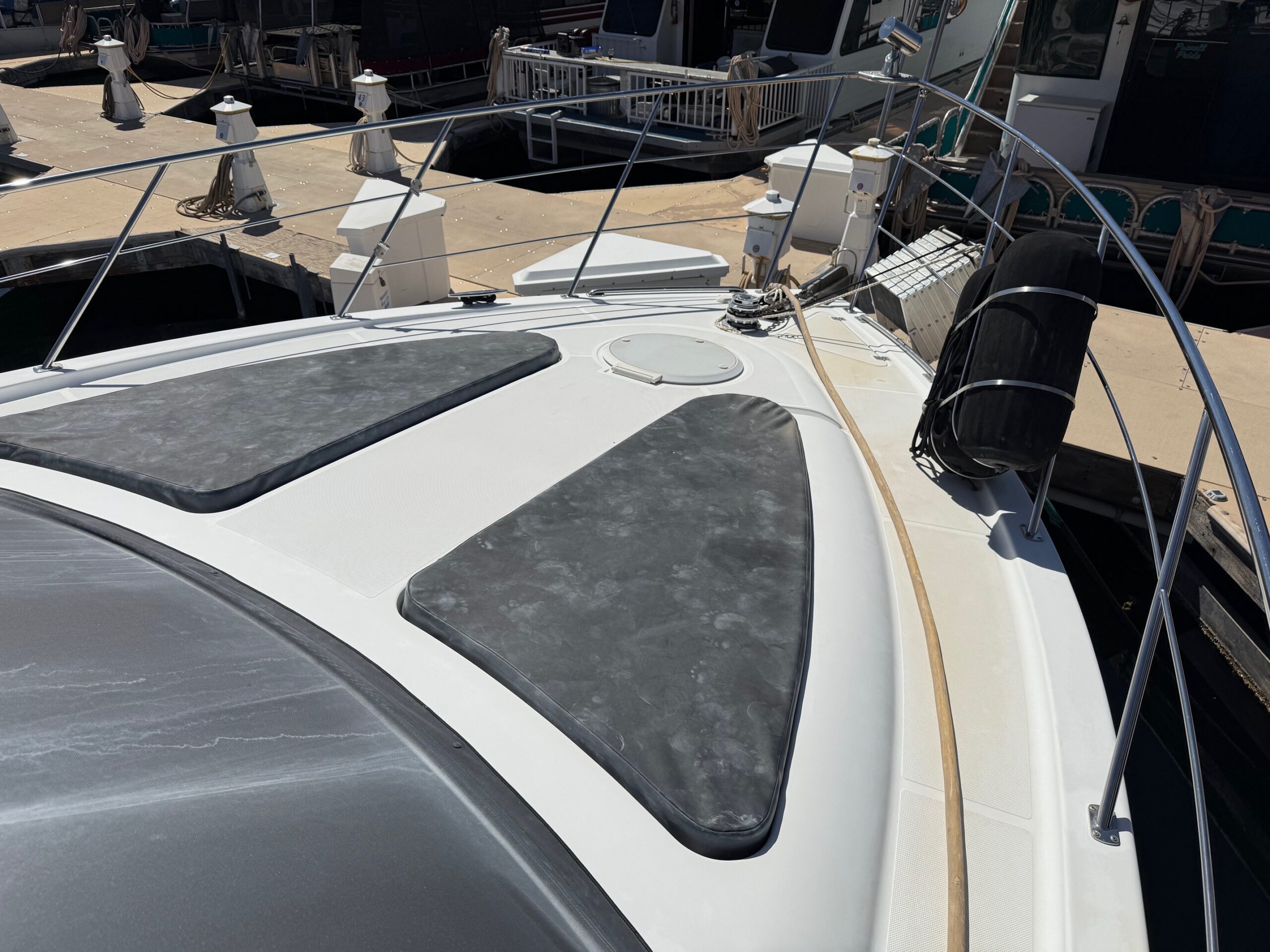 2002 50' Carver "506 Motor Yacht" - Image 28