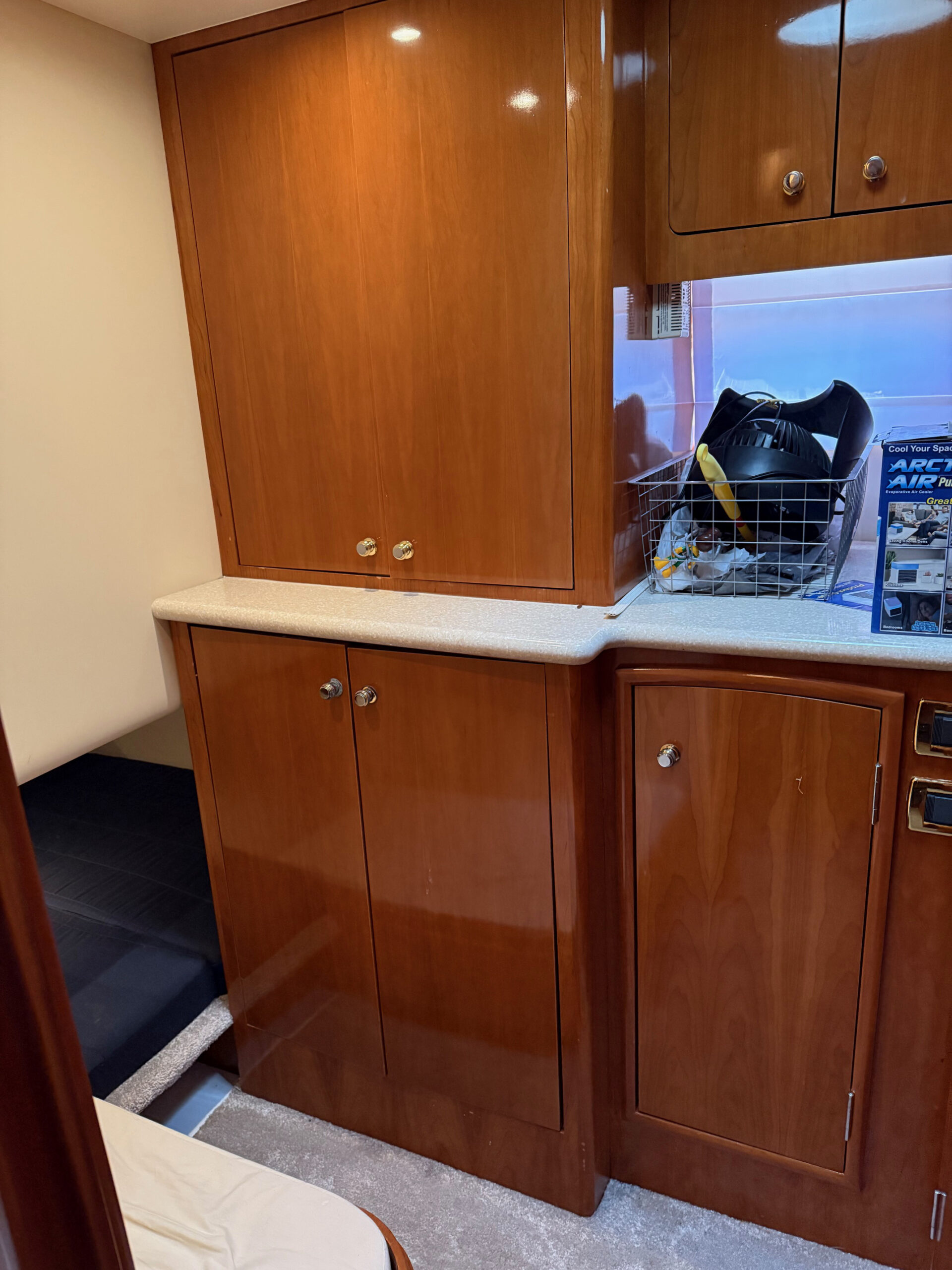 2002 50' Carver "506 Motor Yacht" - Image 36