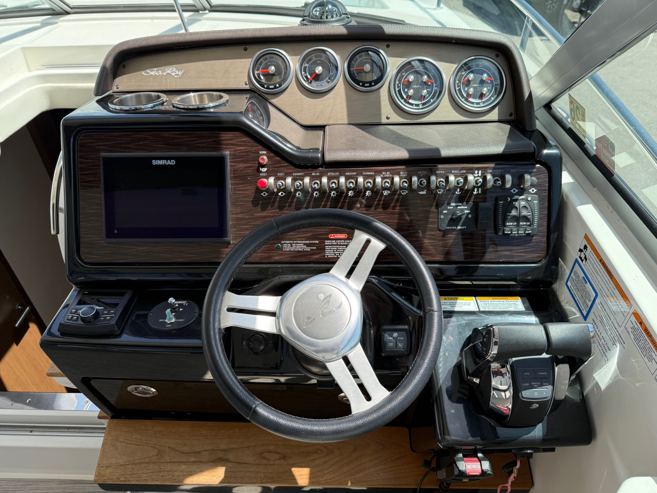 2018 35' Sea Ray "Sundancer 350 Axius" Yacht - Image 31