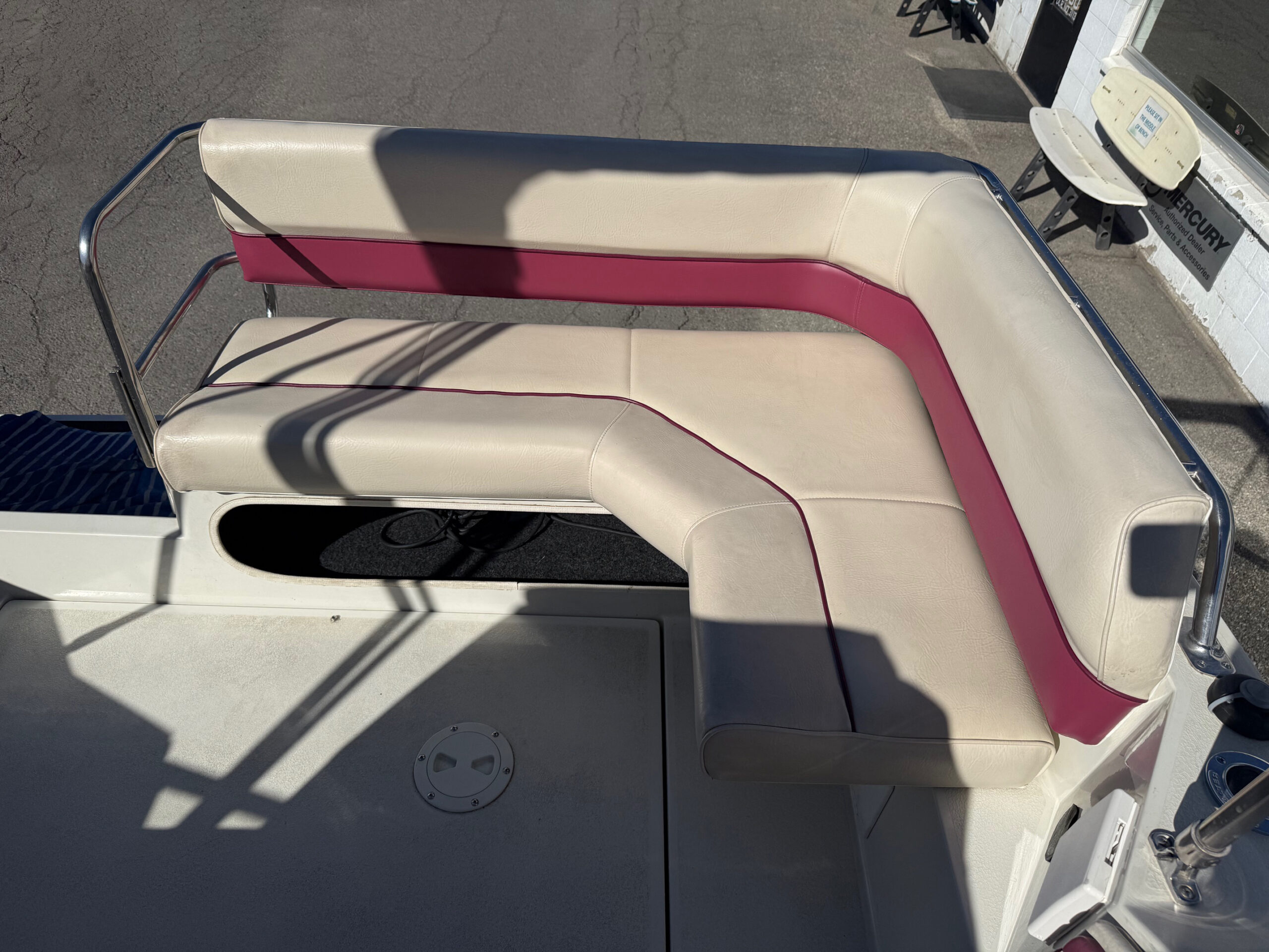 1990 21' Carver "Montego 2157" Cruiser - Image 15