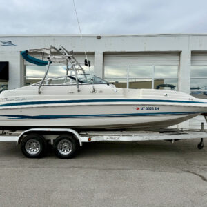 1997 23' Chris-Craft "23 Concept" Deck Boat