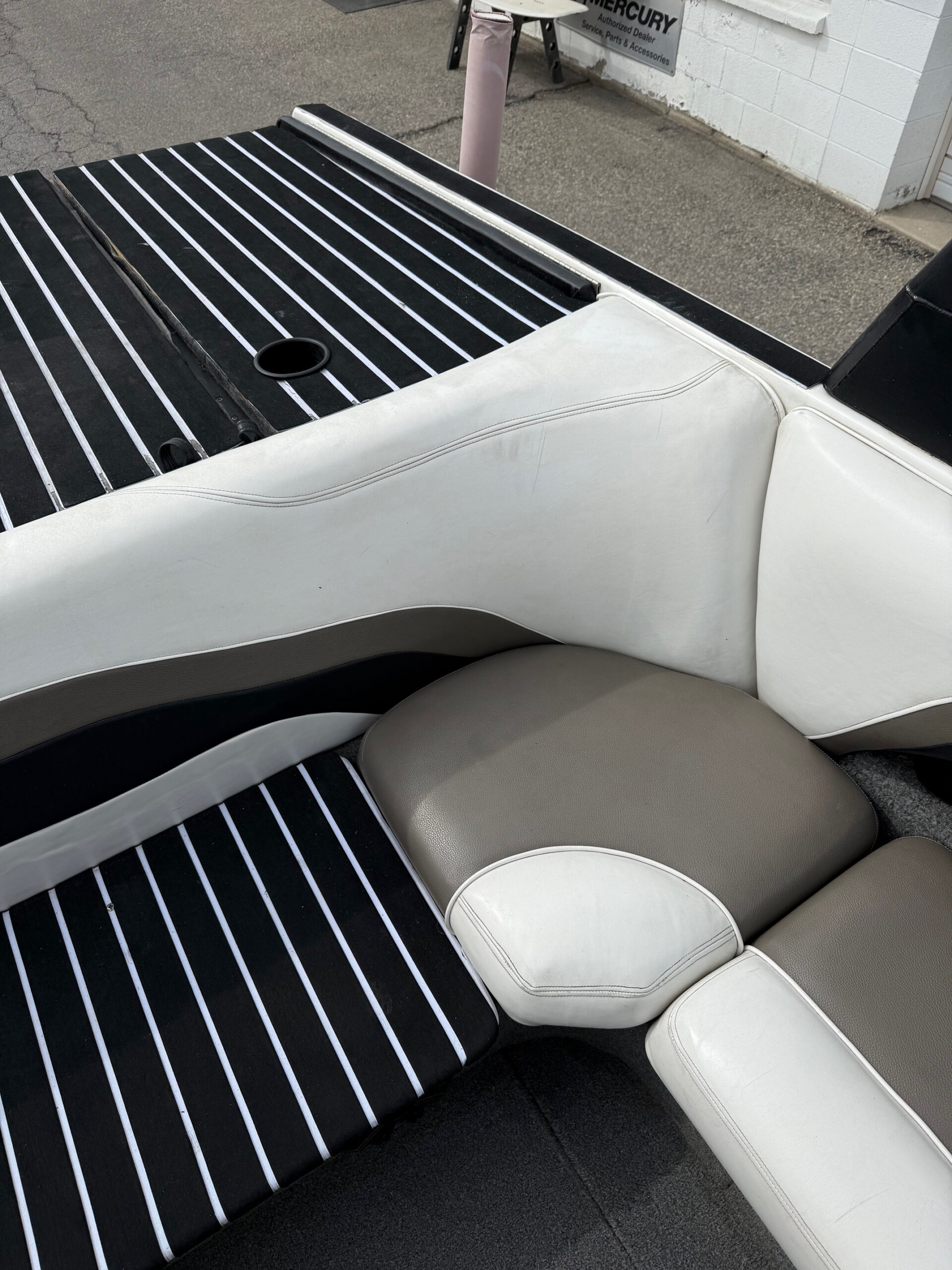 2006 21' Malibu "V-Ride" Bowrider - Image 17