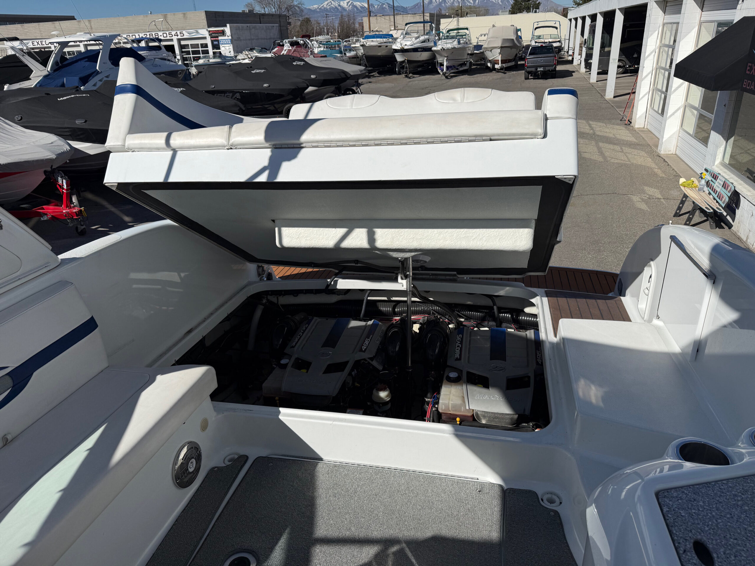 2009 35' Formula "350 Sun Sport" - Image 25