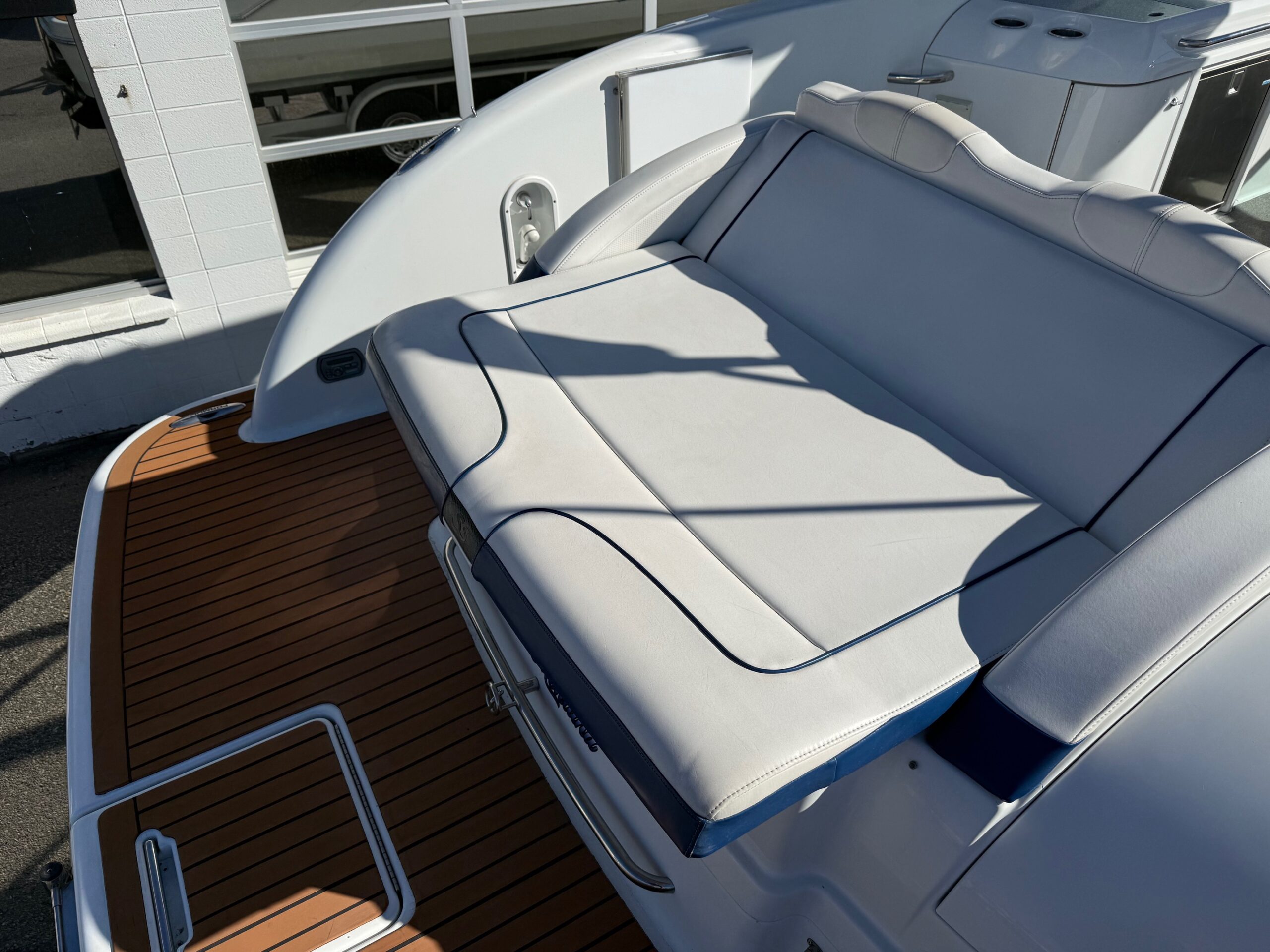 2009 35' Formula "350 Sun Sport" - Image 29