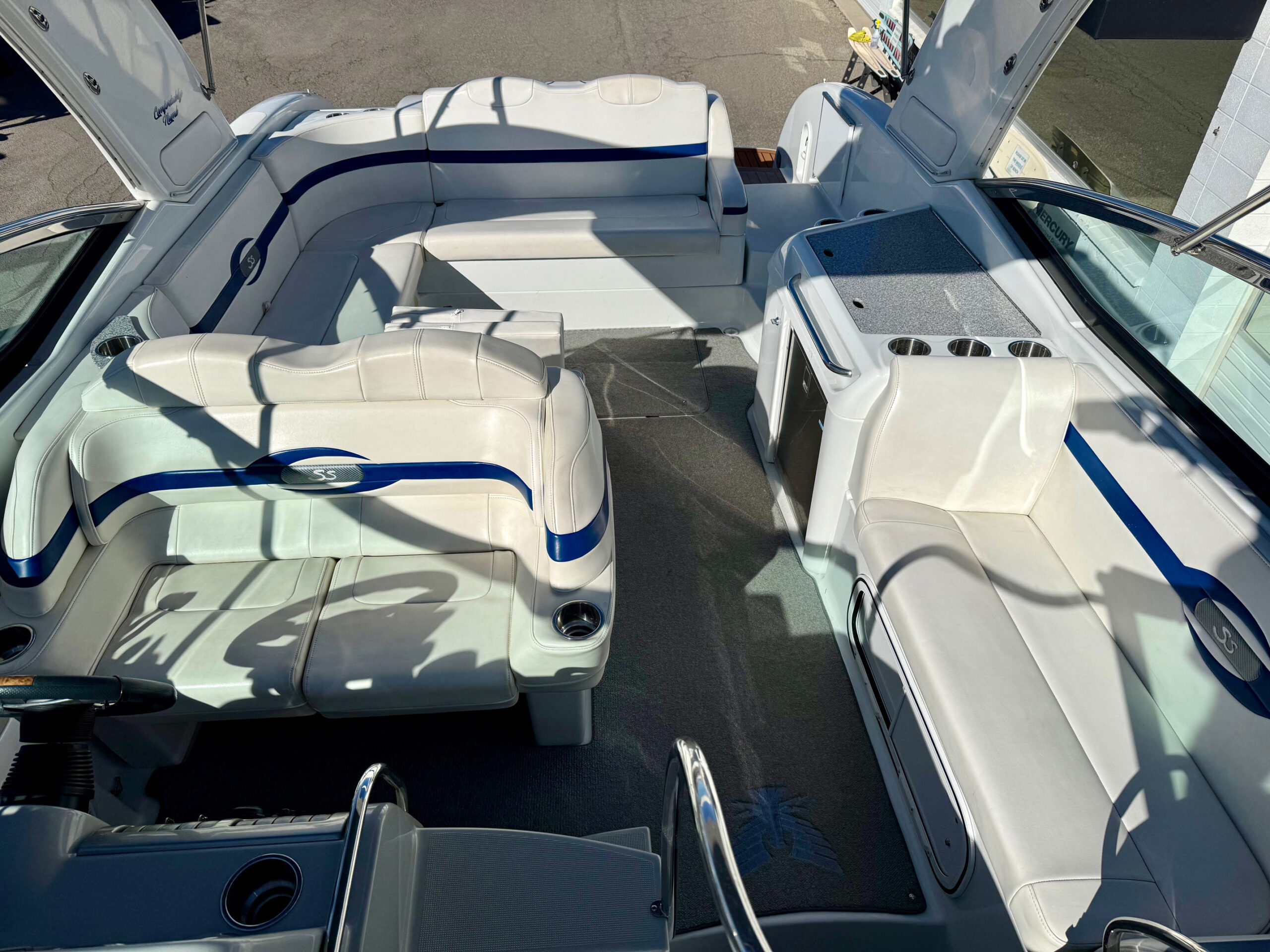 2009 35' Formula "350 Sun Sport" - Image 14