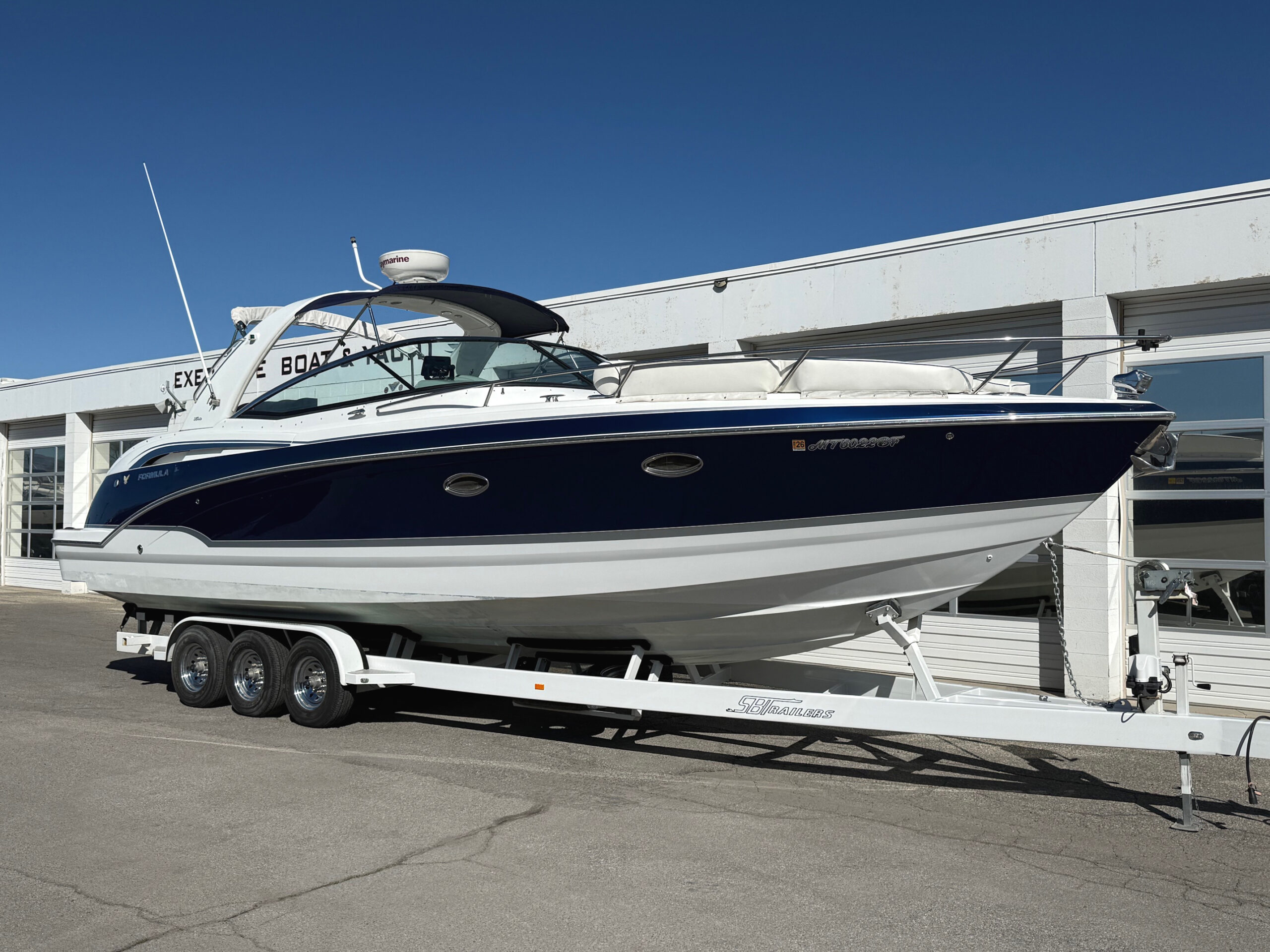 2009 35' Formula "350 Sun Sport" - Image 4