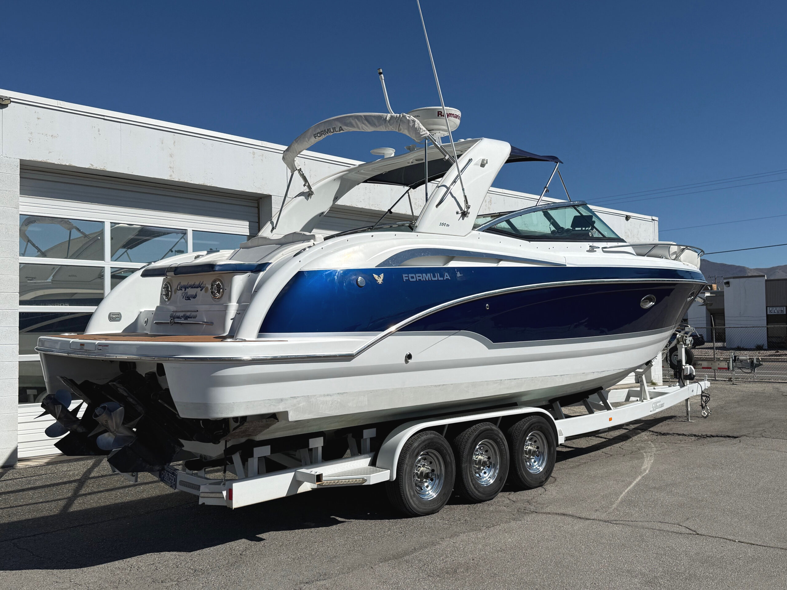 2009 35' Formula "350 Sun Sport" - Image 5