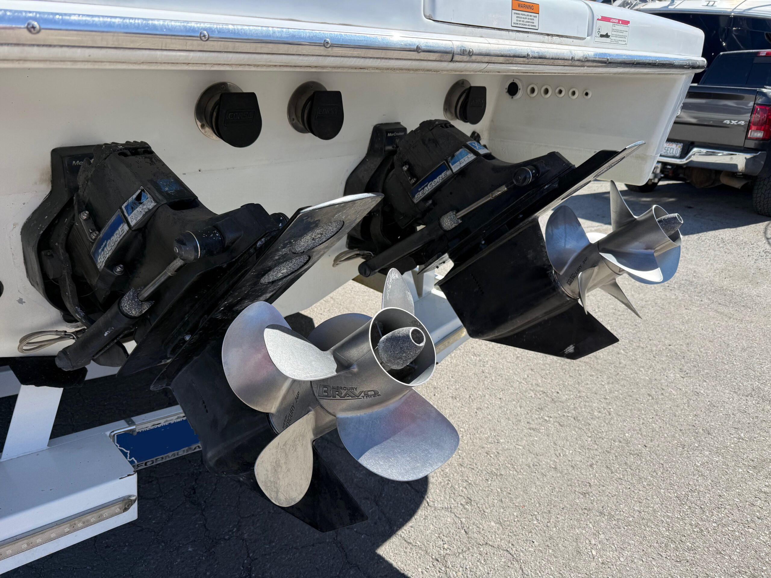 2009 35' Formula "350 Sun Sport" - Image 8